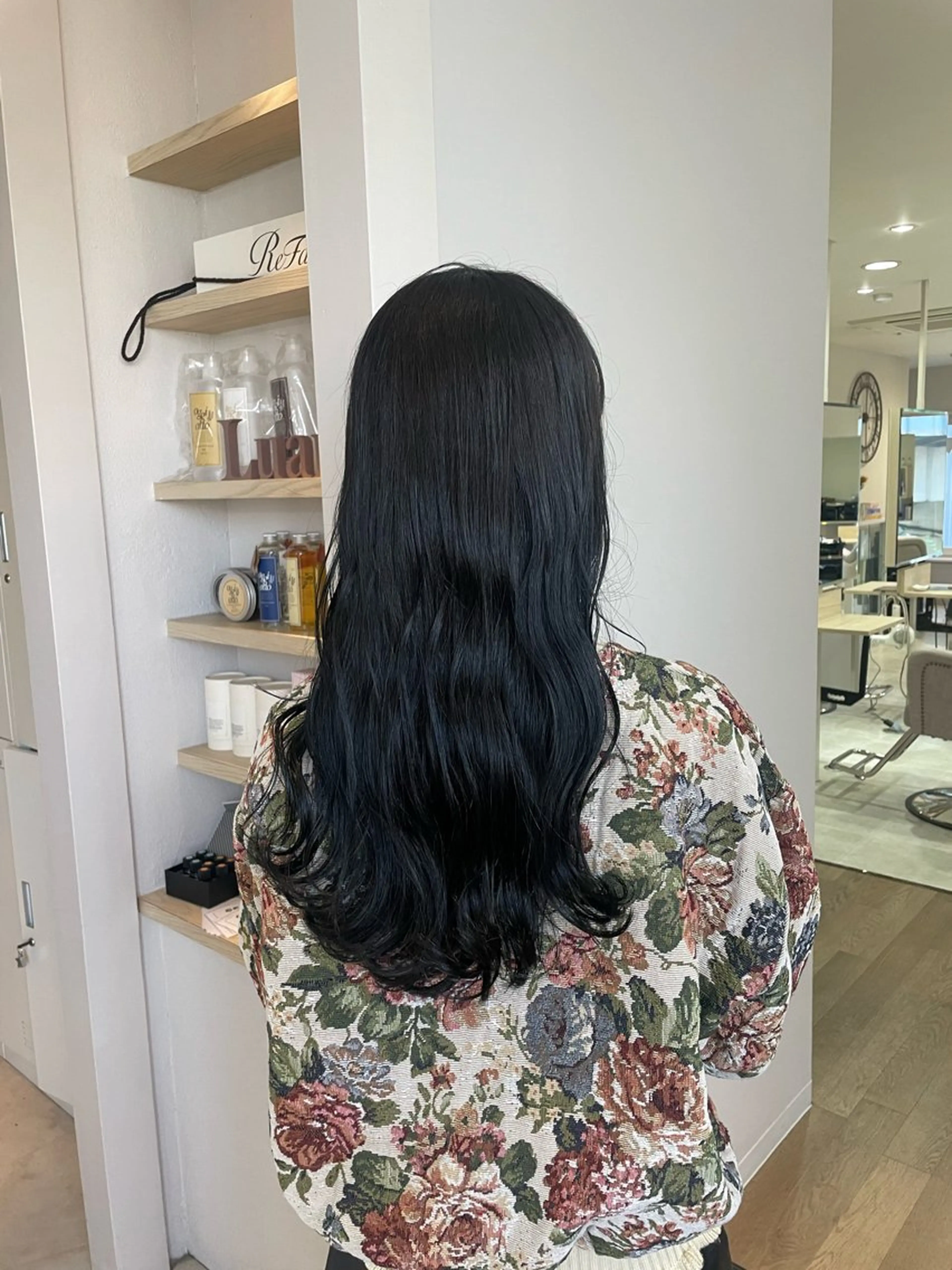 ロング カット ヘアカラー ayano / 透明感・くすみカラーのヘアスタイル