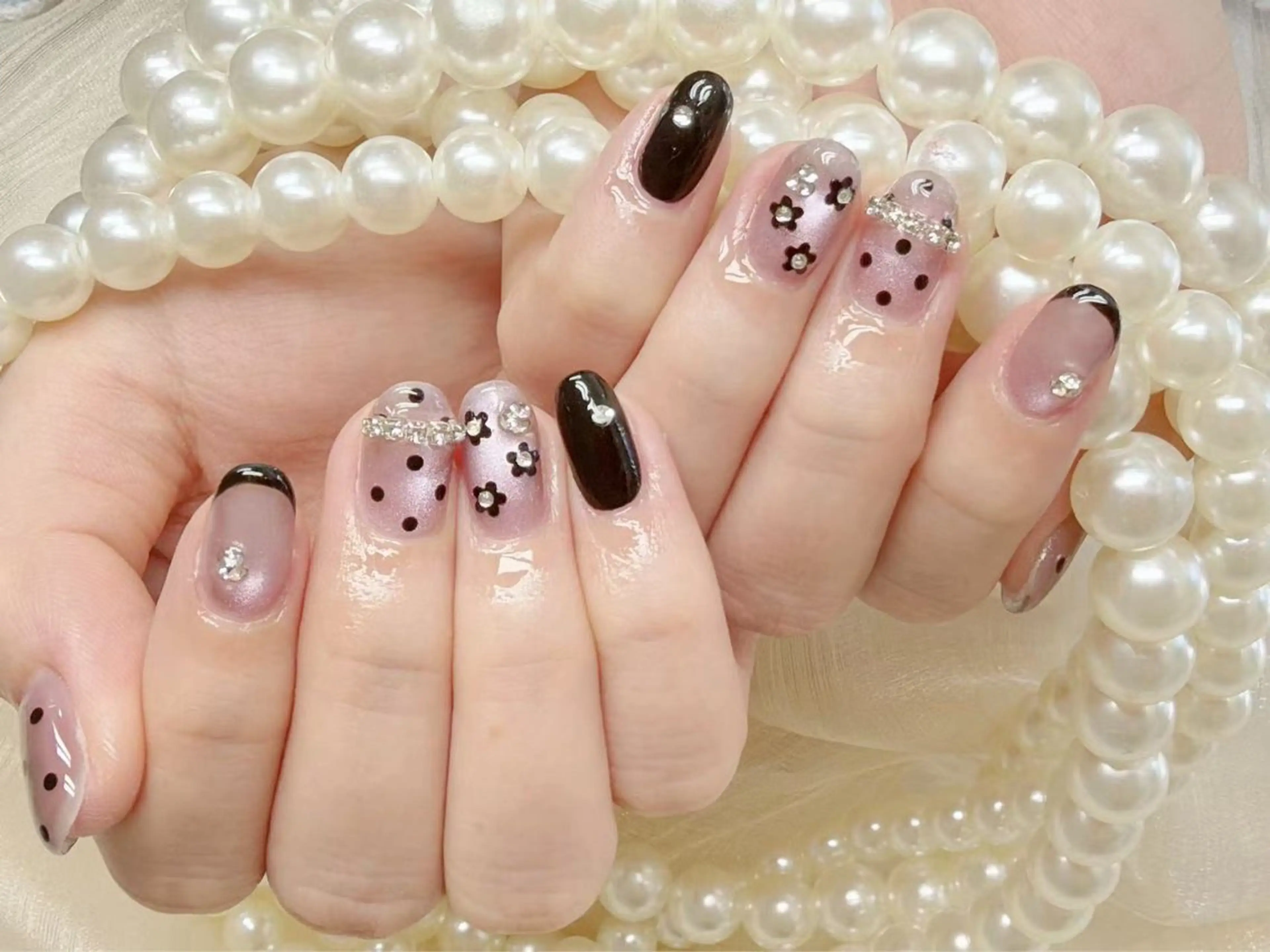 ネイル オーロラネイル 長さ出し フレンチネイル ガーリー キラキラネイル RIn 🎀のネイルデザイン