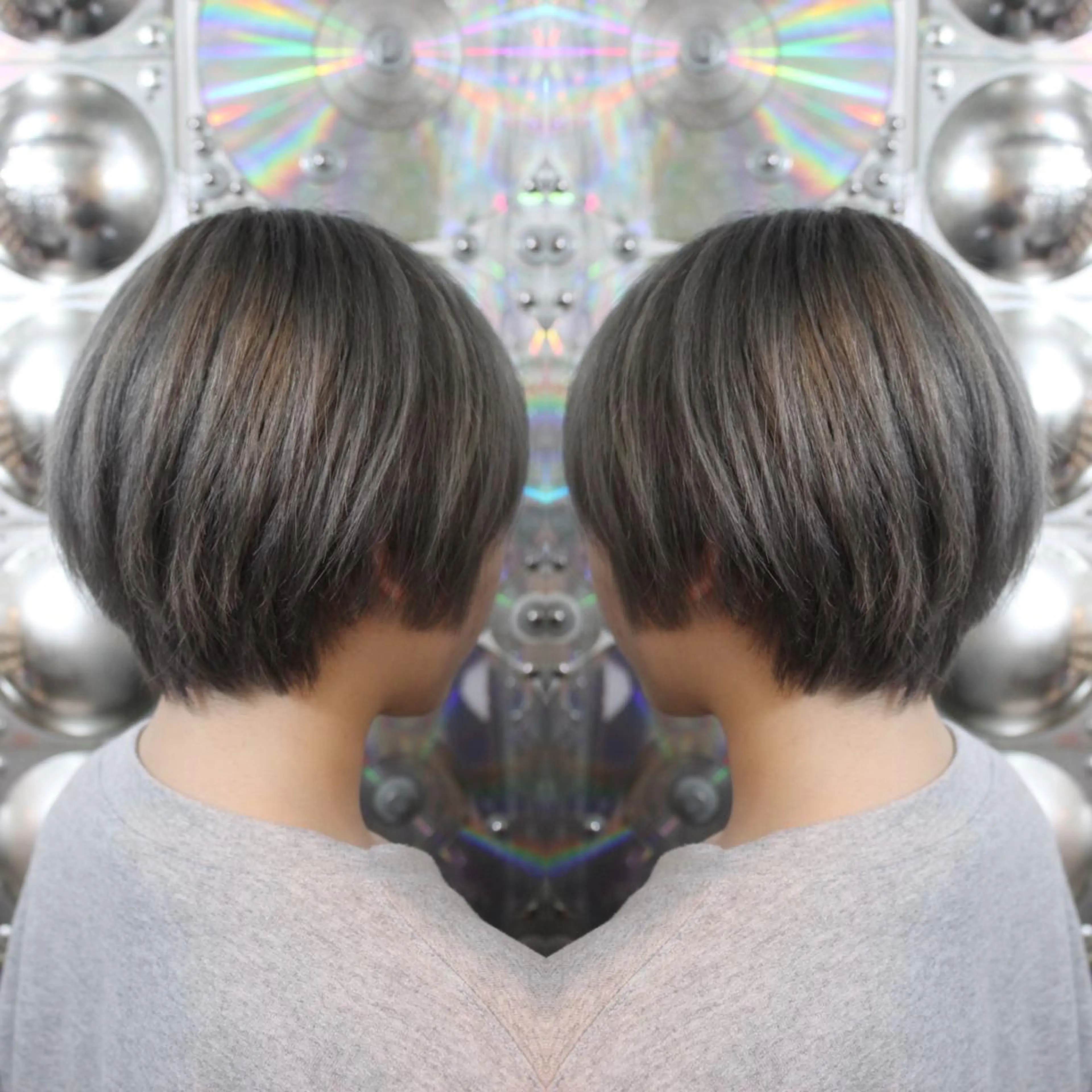 ショート カラー グラデーションカラー シルバー ボブ 🌈派手髪エクステ ブレイズ🌈ひろとのヘアスタイル