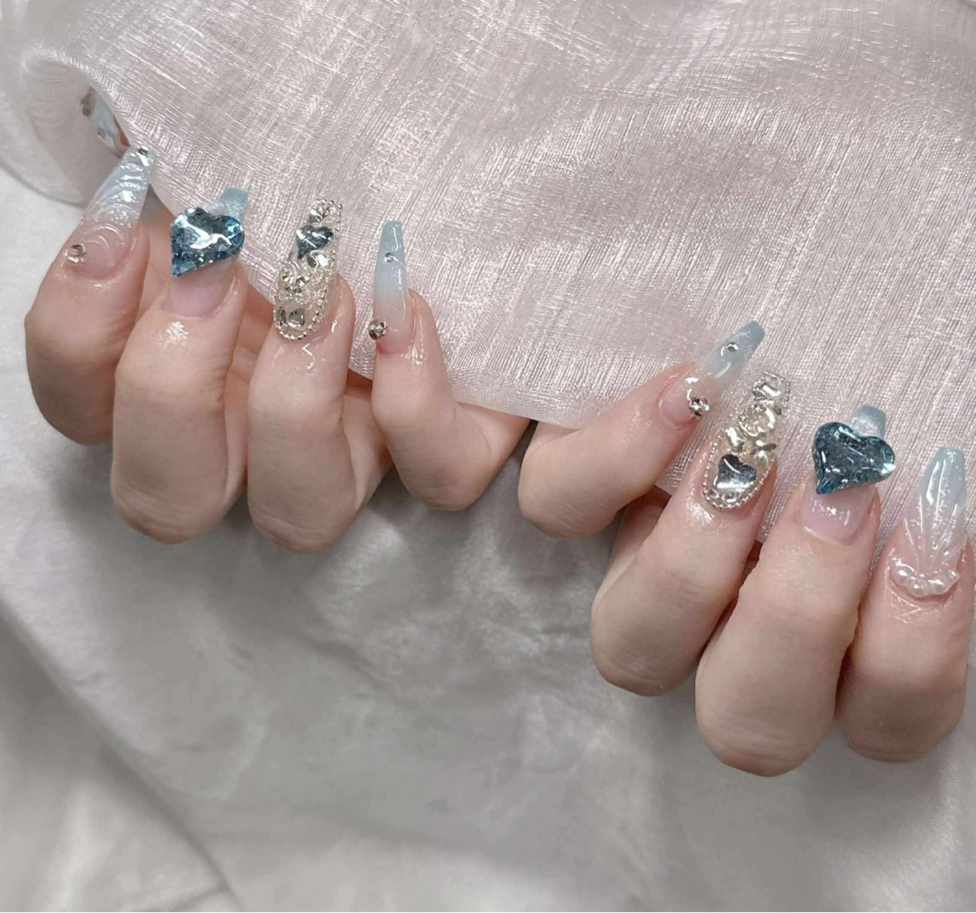 ネイル ハンドネイル Lee Nailsのネイルデザイン