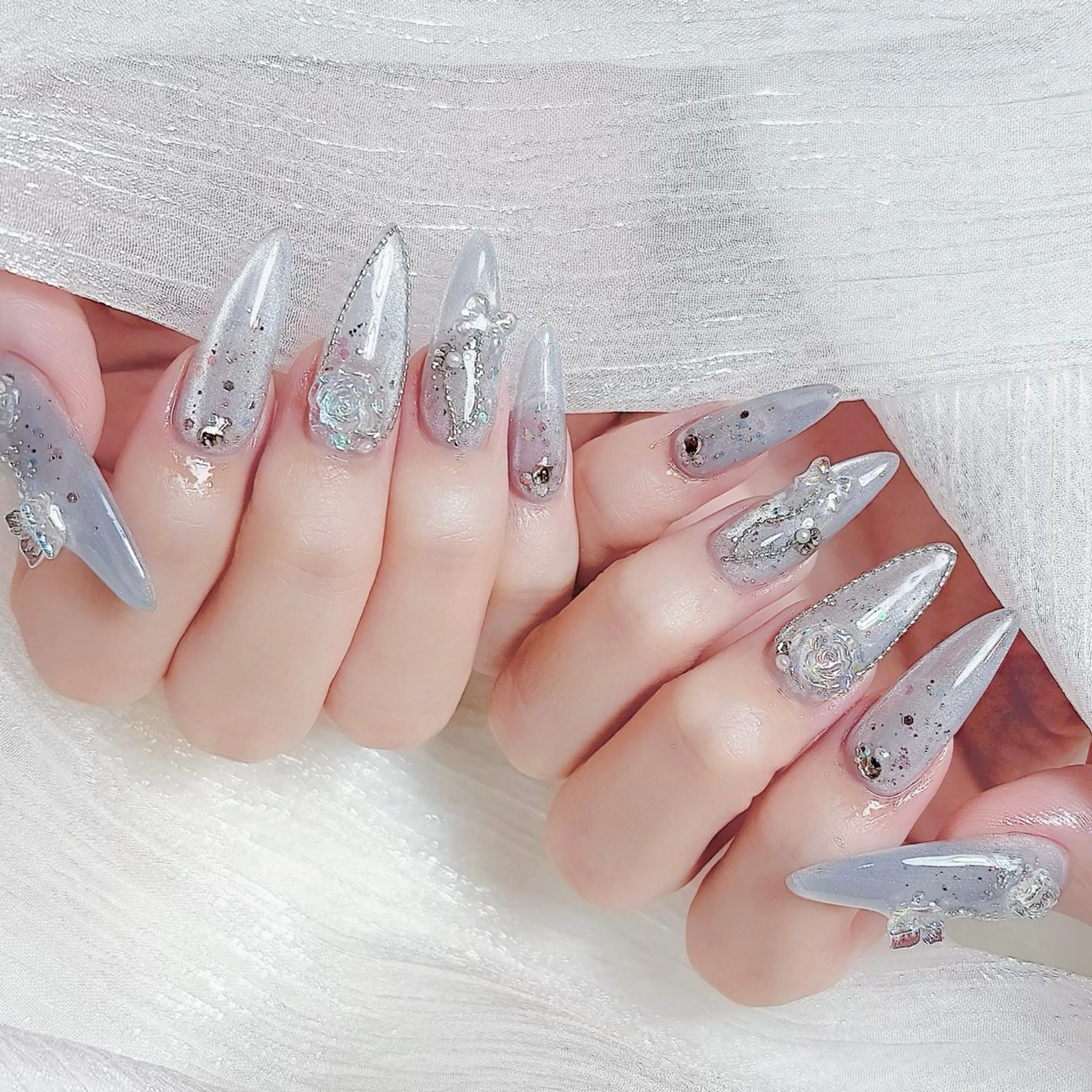 ネイル ジェルネイル 水色 マグネットネイル ハンドネイル Naruse Momoのネイルデザイン