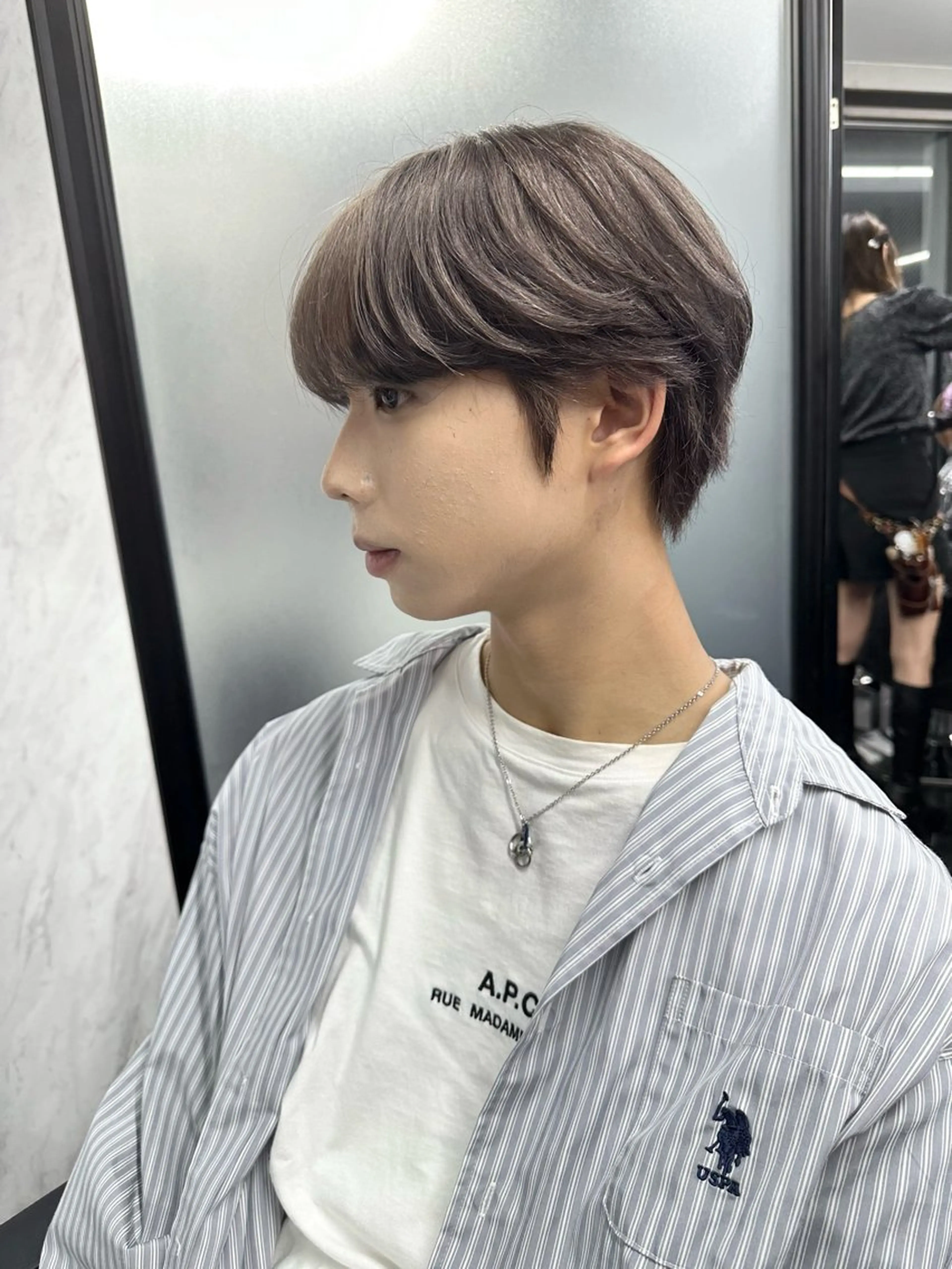 ショート カラー メンズ メンズハイトーン ハイトーンカラー ヘアカラー トリートメント ミルボンAujua認定サロン Ria  OSAKA 梅田所属・メンズ特化/ マンツーマン/Ryuのヘアスタイル