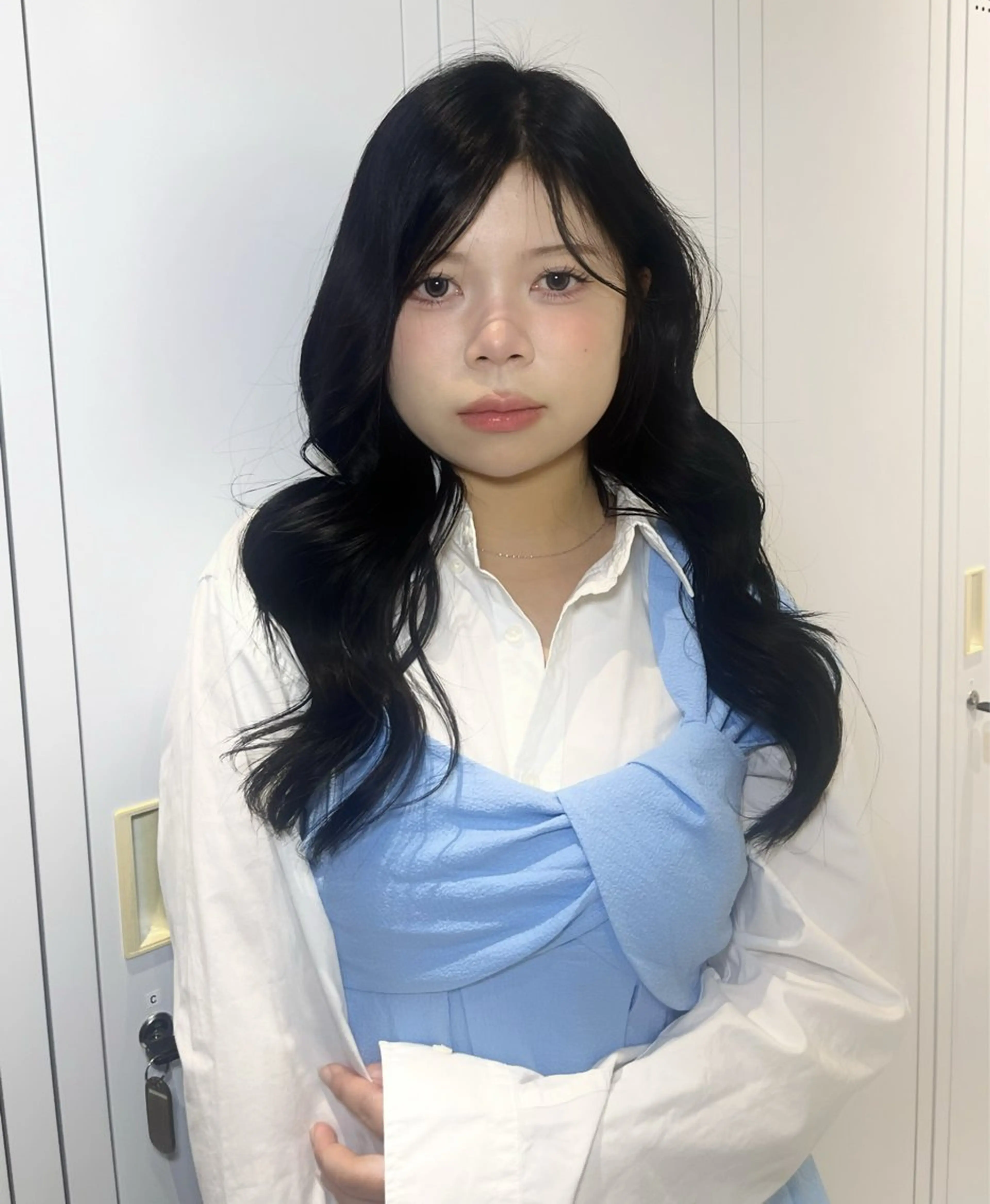 カラー 黒髪 ヘアカラー YOLO/ HANAのヘアスタイル