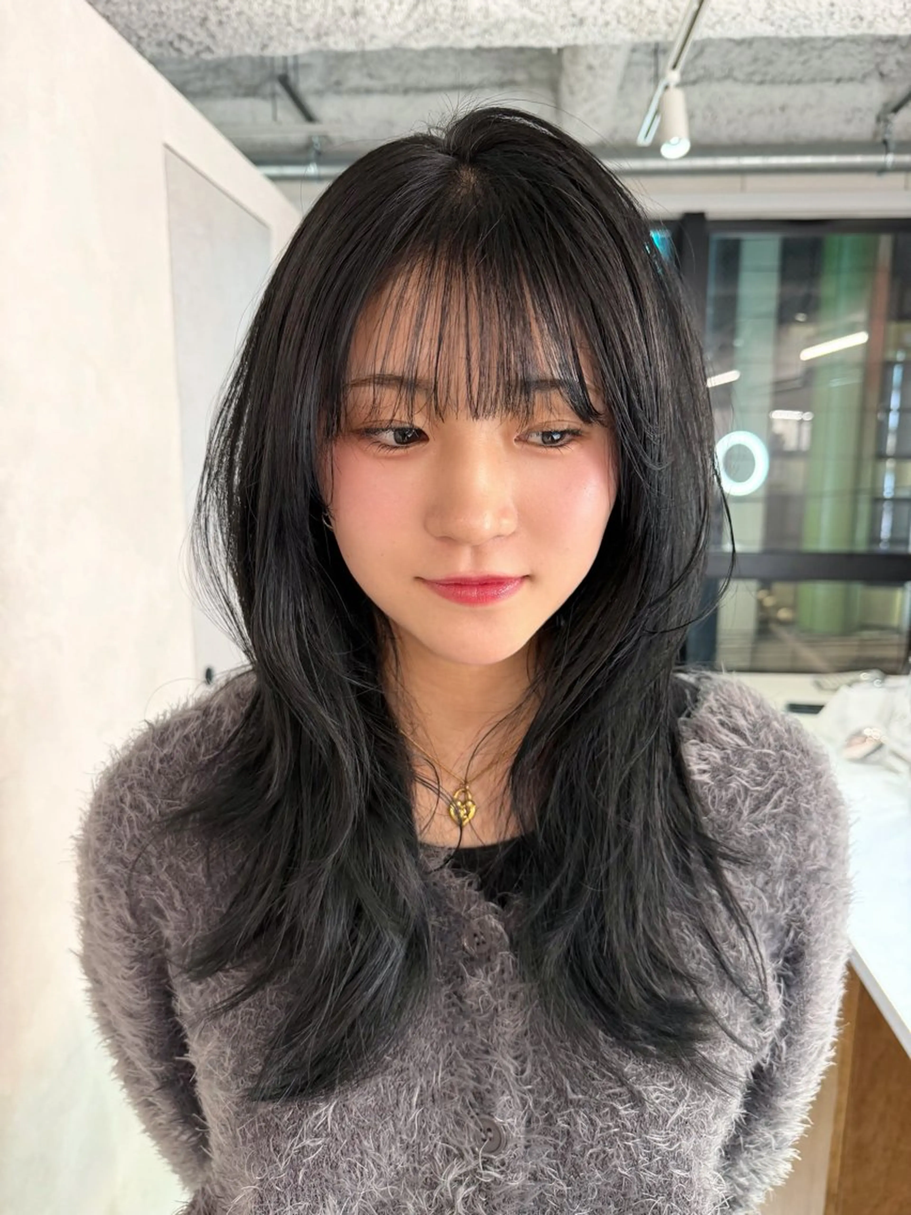 ロング カラー 新島 涼のヘアスタイル