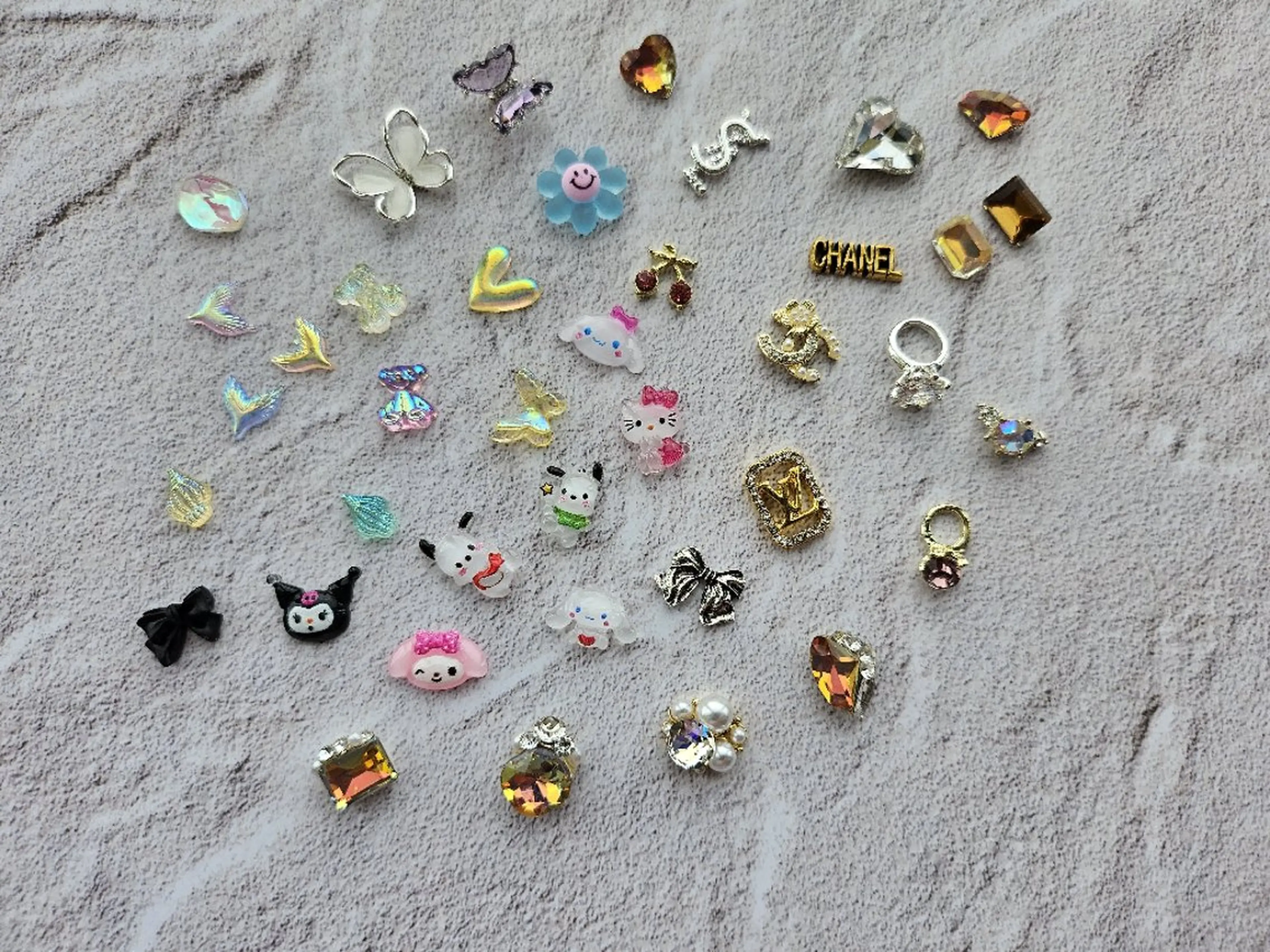 ミニモ限定【パーツ付放題】ワンカラーorラメグラ(フィルインオフ・丁寧ケア込)時間内パーツ付け放題ラメグラ下地+500円の写真