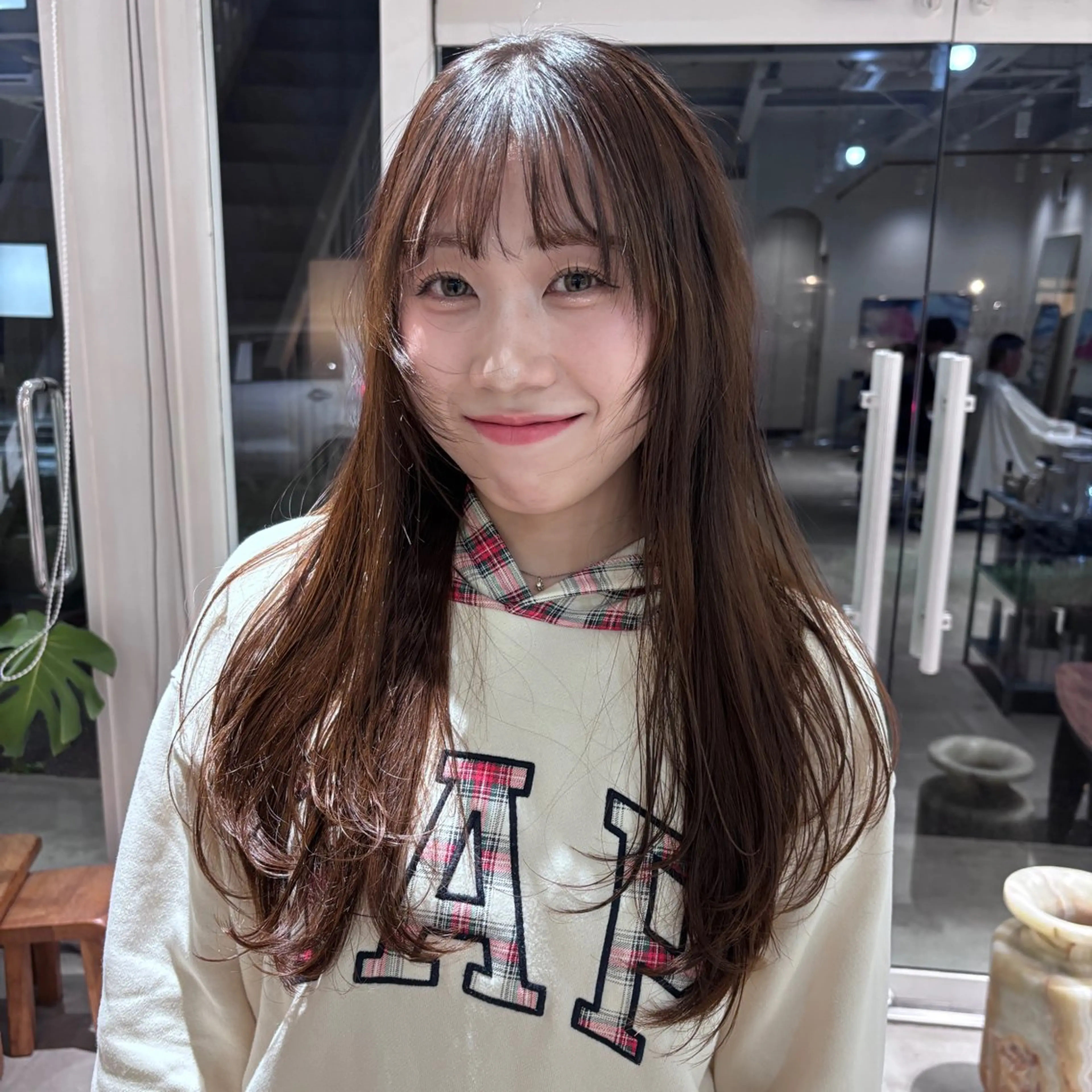 ロング パーマ 縮毛矯正 illatos サヤナのヘアスタイル