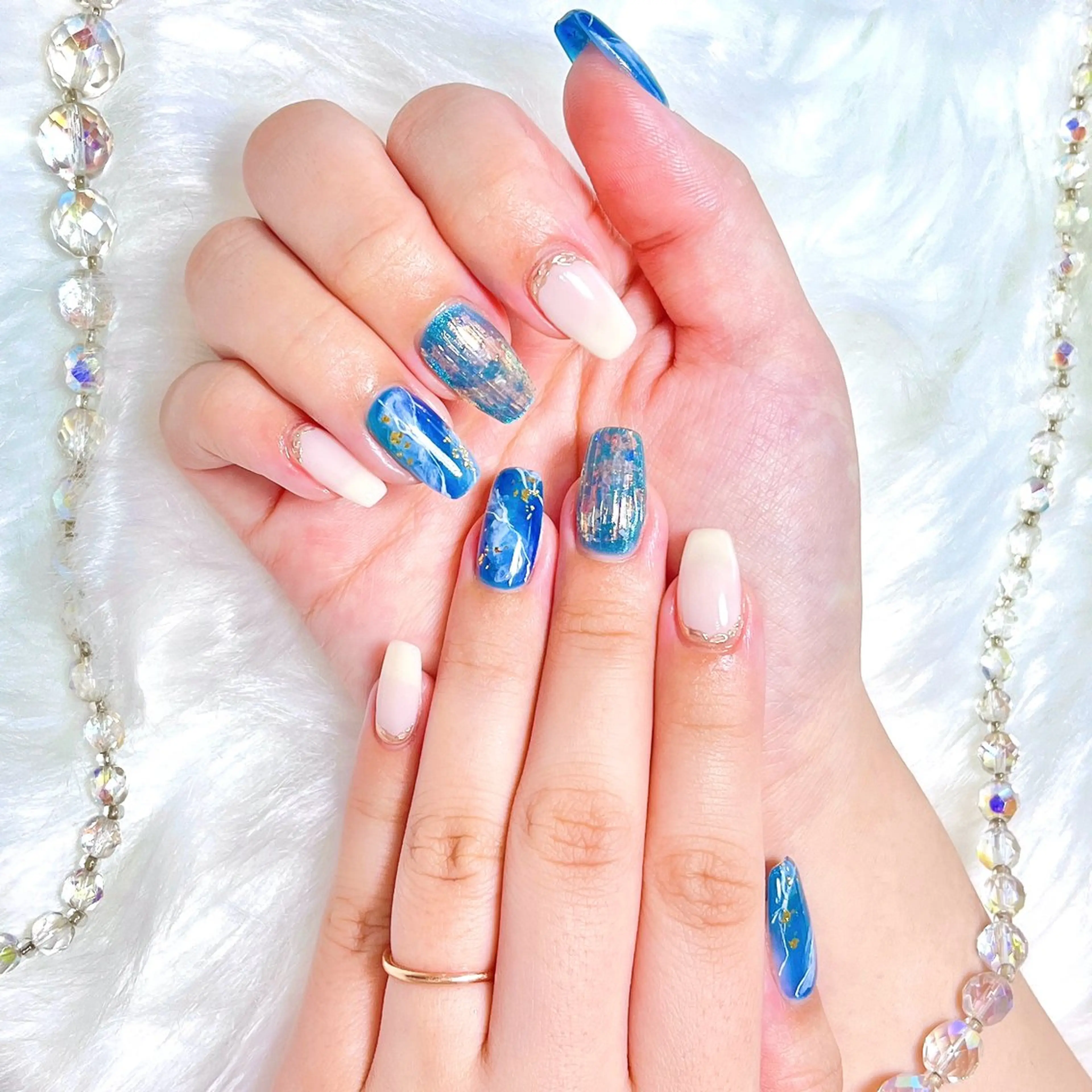 ネイル ブルー ハンドネイル Nailsalon Nearのネイルデザイン