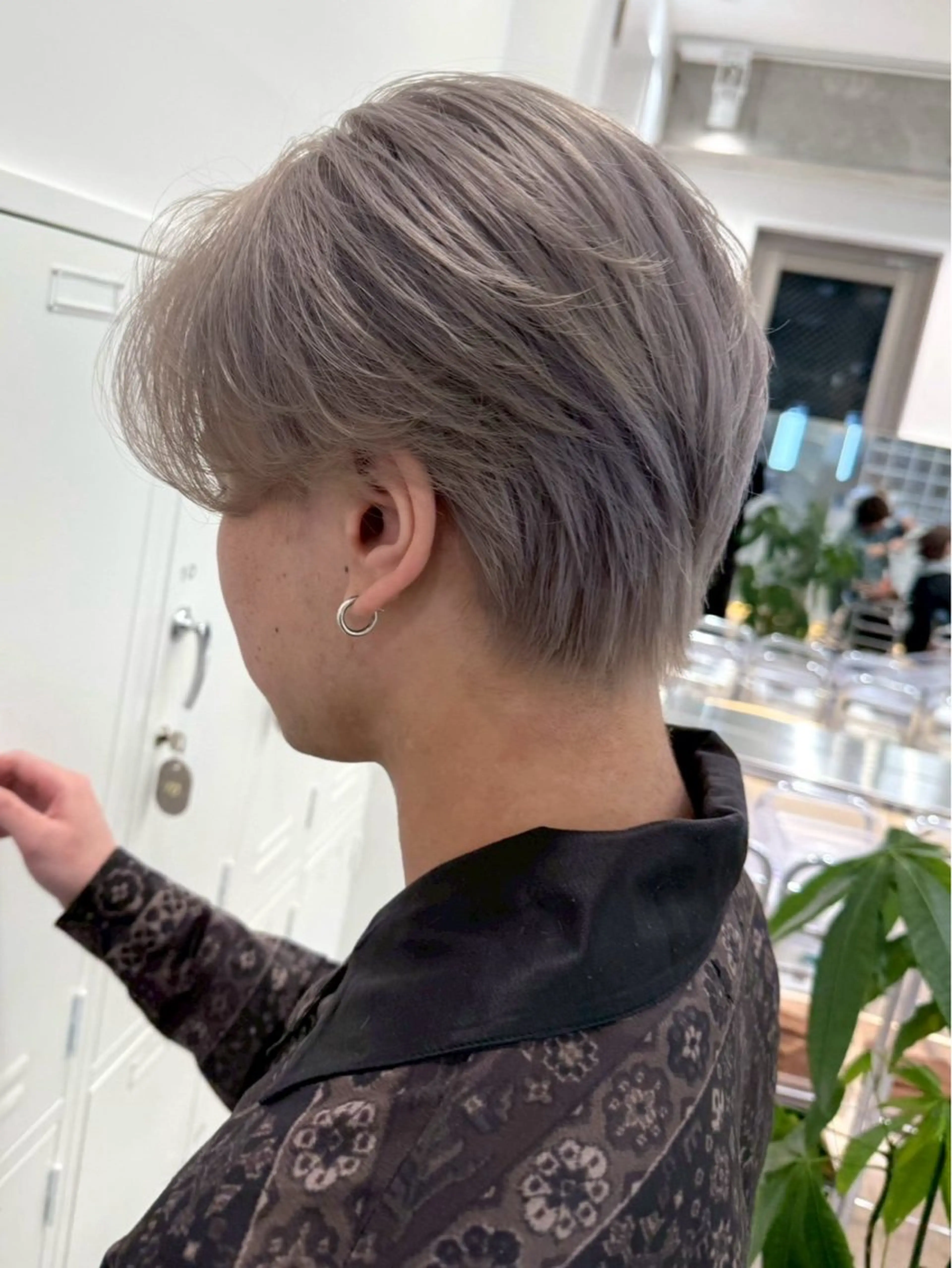 メンズ ハイトーンカラー 優海のヘアスタイル