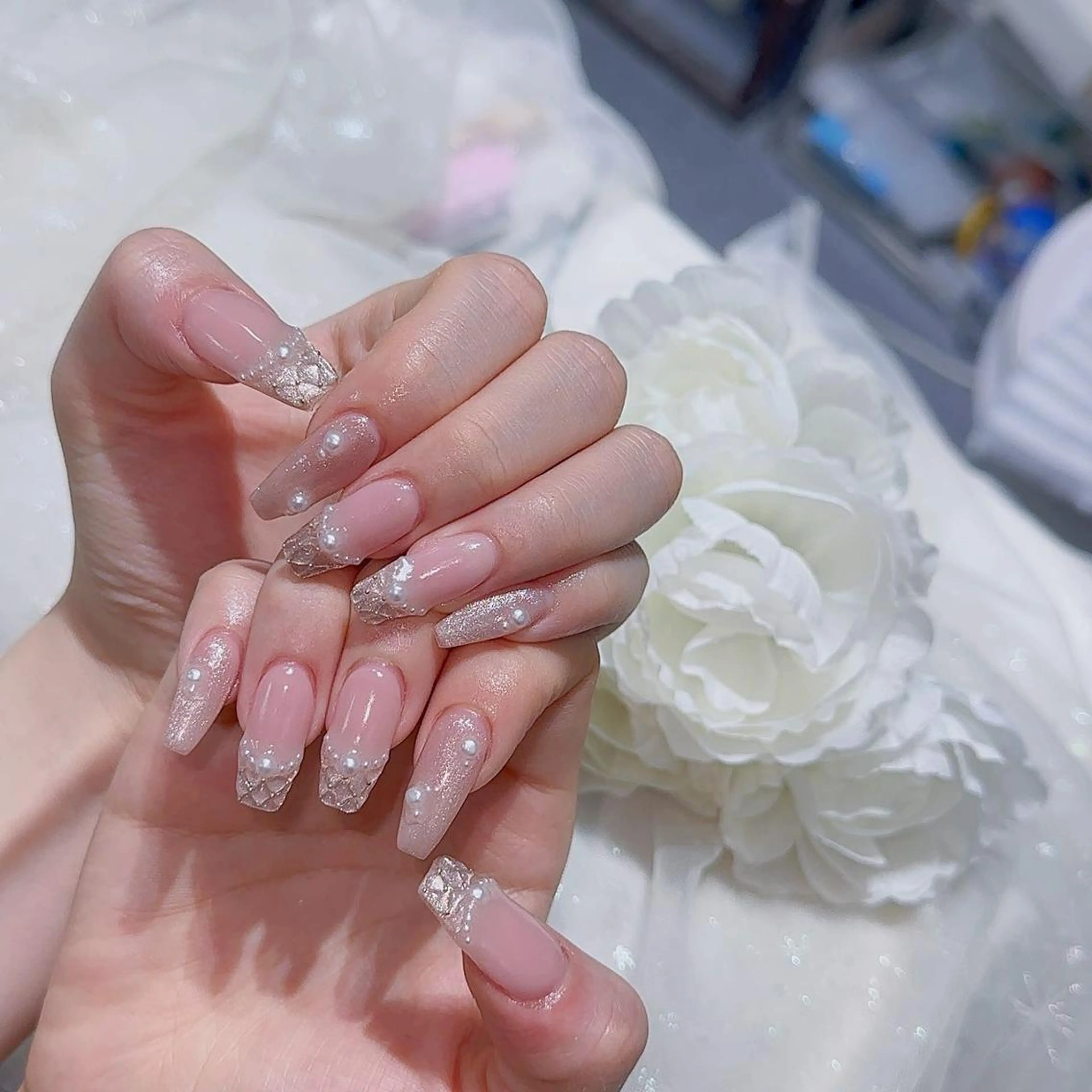 ネイル 長さ出し ネイルチップ Queens みなみのネイルデザイン