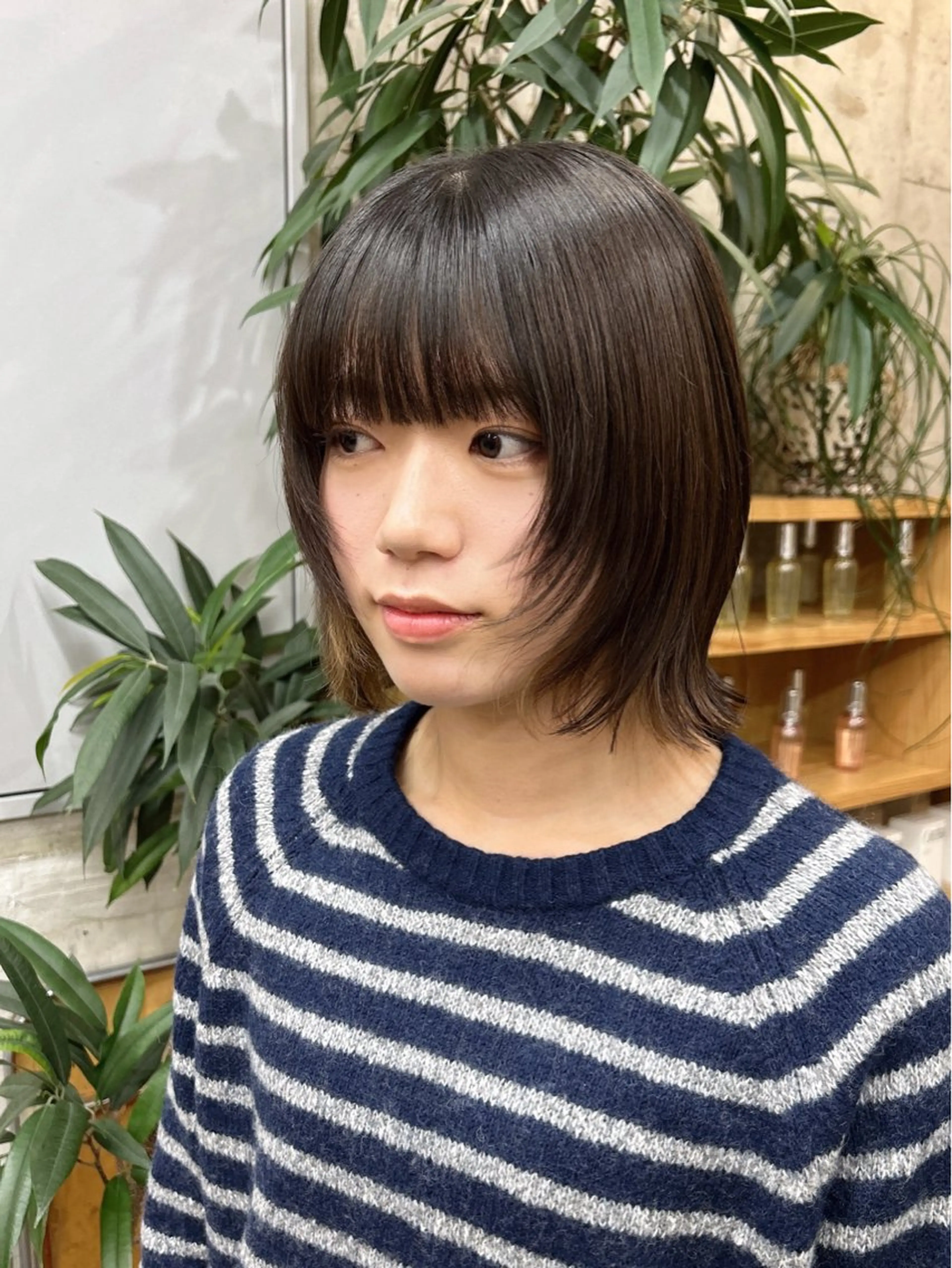 ショート ボブ 顔まわりレイヤー レイヤーカット カット カット・ブリーチ/ ふわあいりのヘアスタイル