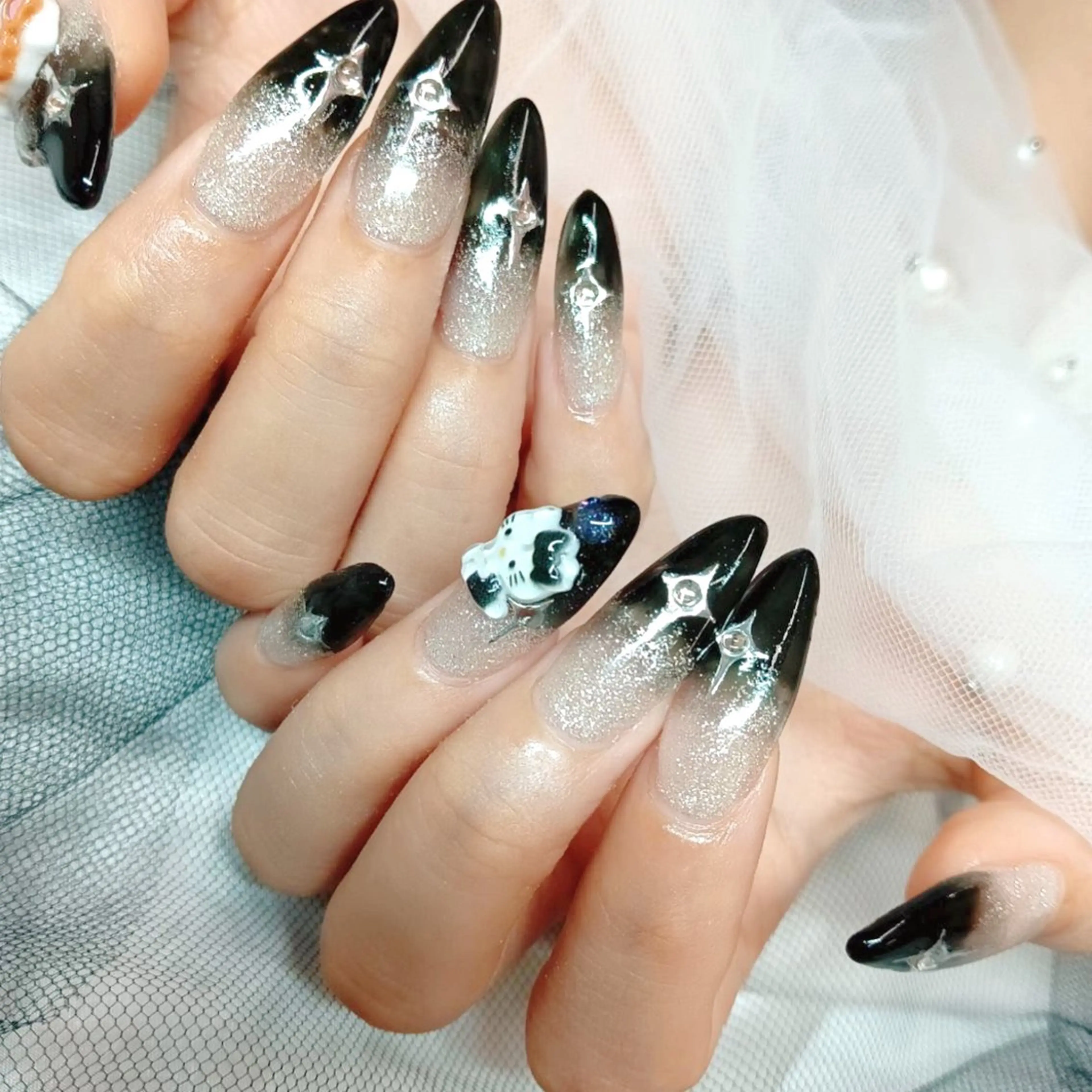 ネイル 柘植 祐子のネイルデザイン