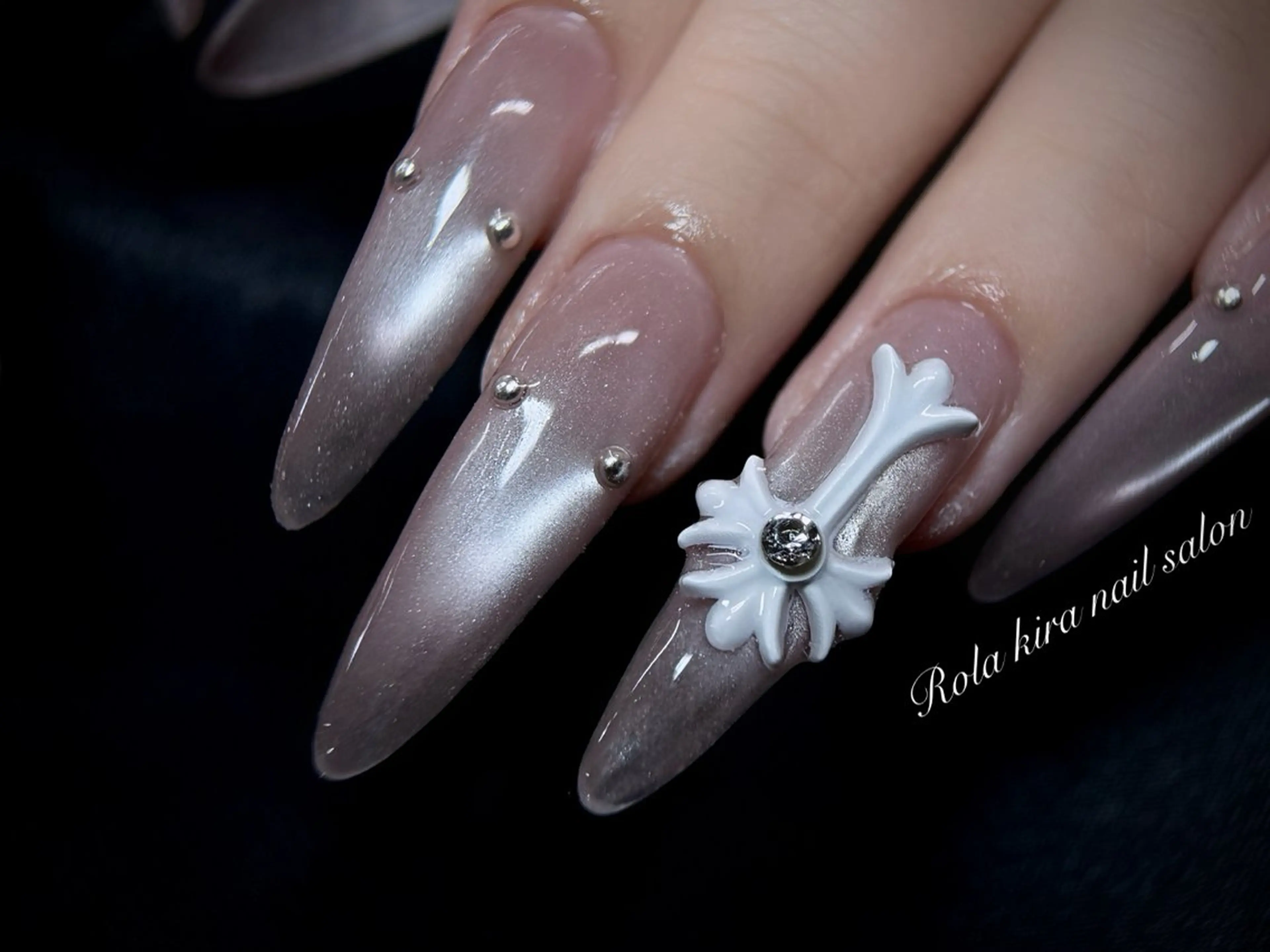 ネイル チークネイル 長さ出し フレンチネイル ジェルネイル 韓国ネイル ハンドネイル Rola kira 麗のネイルデザイン