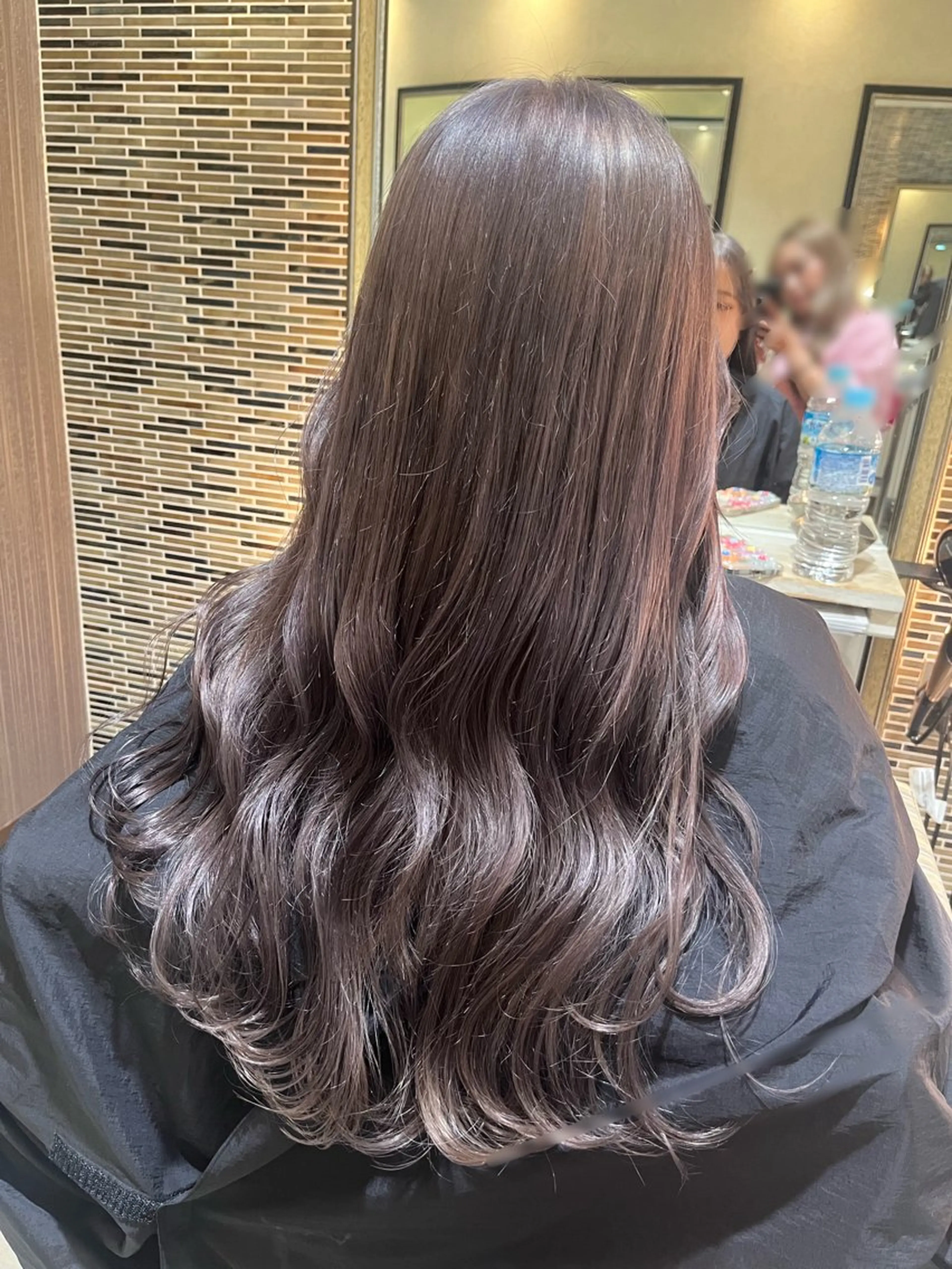 カラー ブリーチ ヘアカラー 友松 世奈のマツエク・マツパデザイン