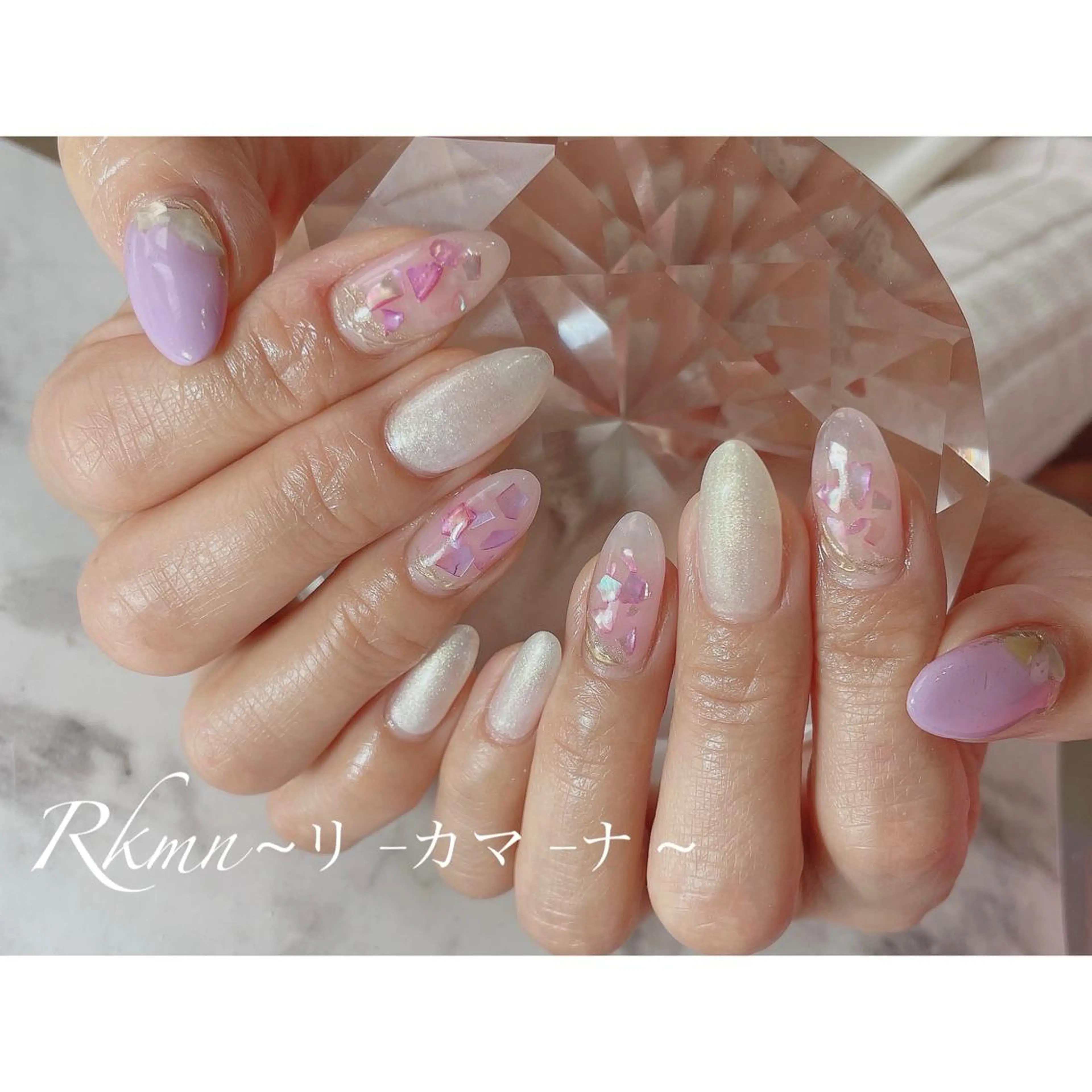 ネイル アートネイル ミラーネイル パープル 春ネイル ホワイト ハンドネイル フットネイル ハンドケア Rkmn ~リ-カマ-ナ~のネイルデザイン