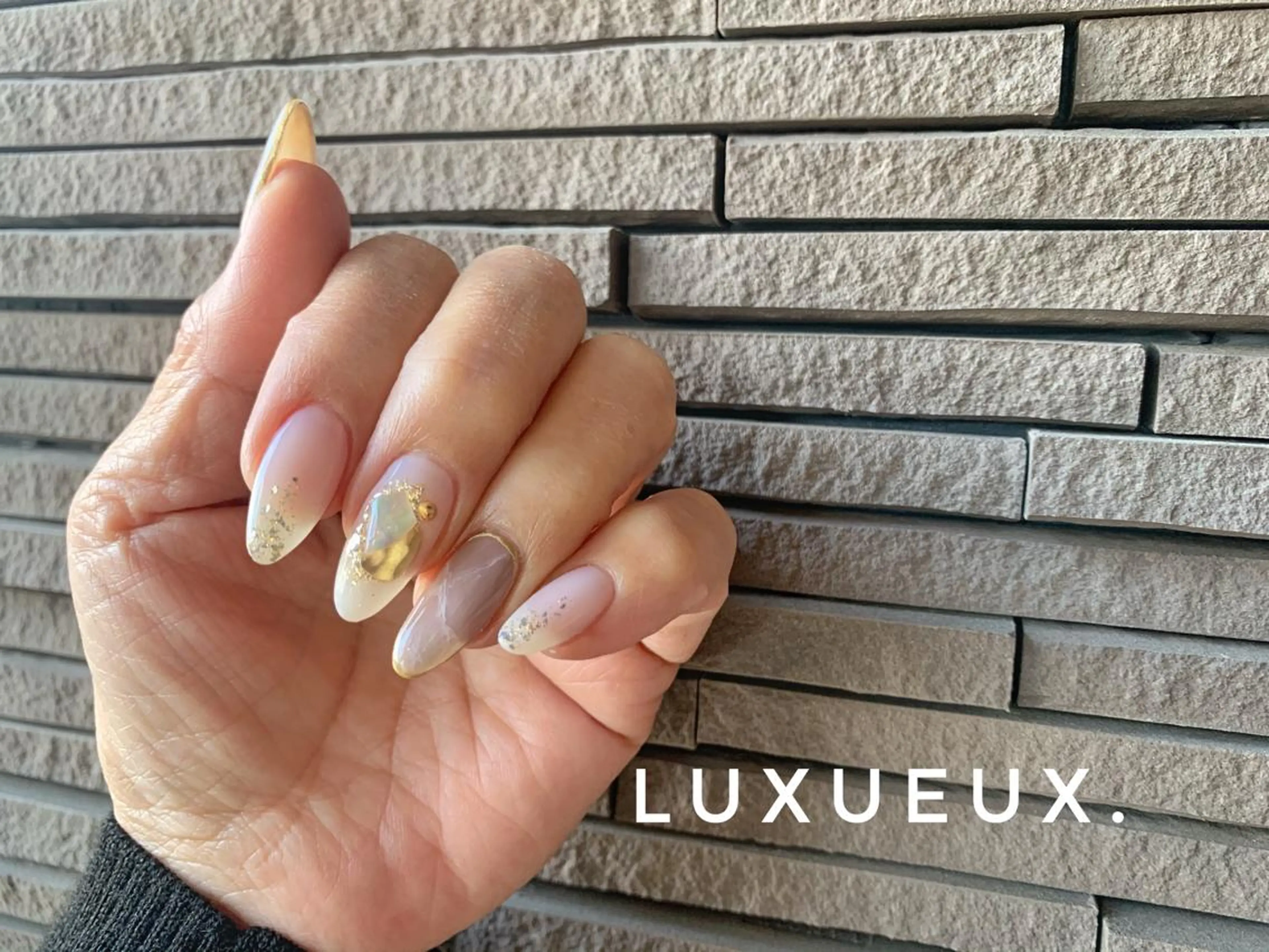 ネイル LUXUEUX春日店所属・LUXUEUX春日店 (ルクソー)のネイルデザイン