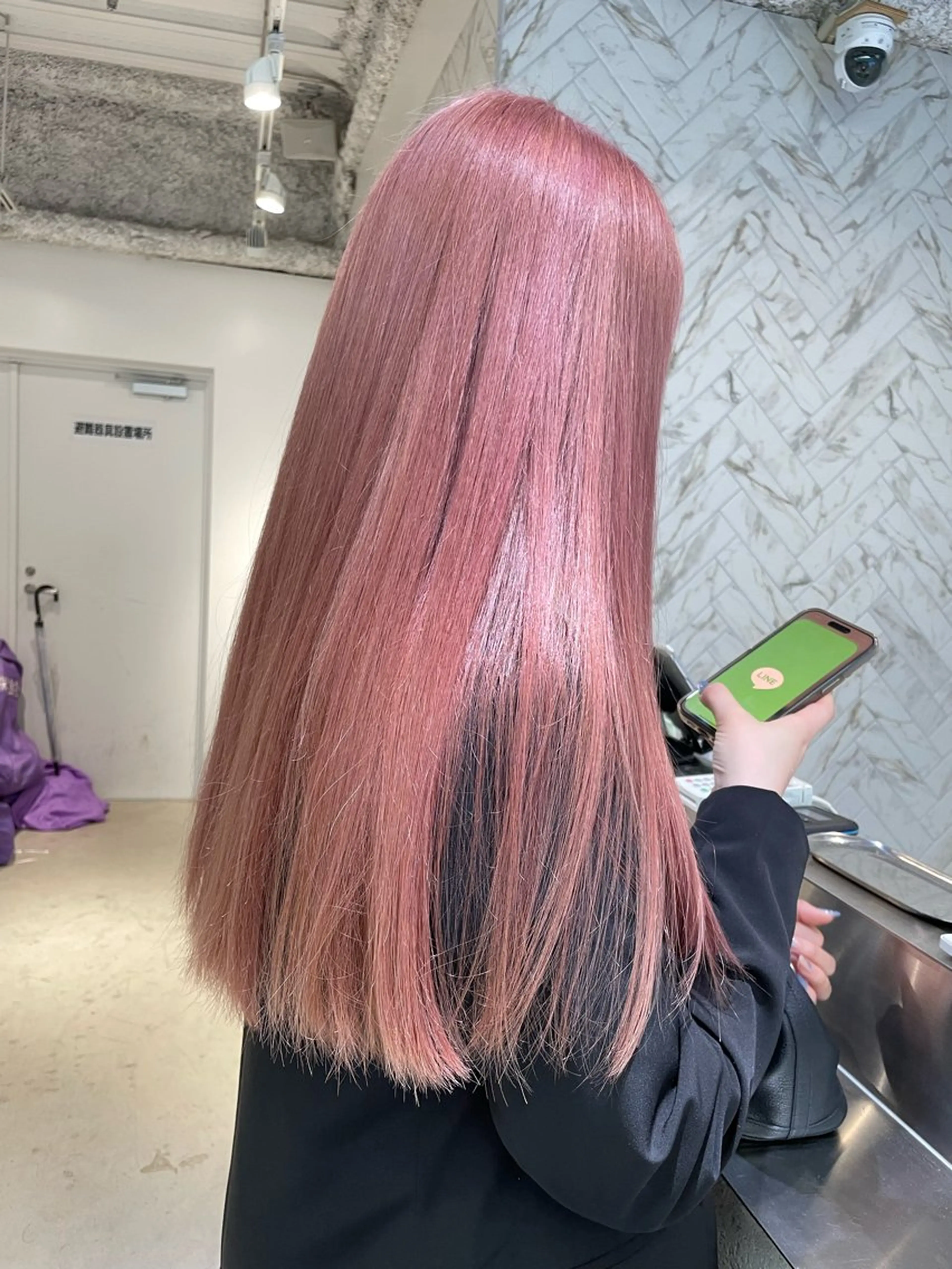 ロング カラー ヘアアレンジ ピンクカラー ヘアカラー トリートメント 🎗秋山勇/ GEAR.代表のヘアスタイル