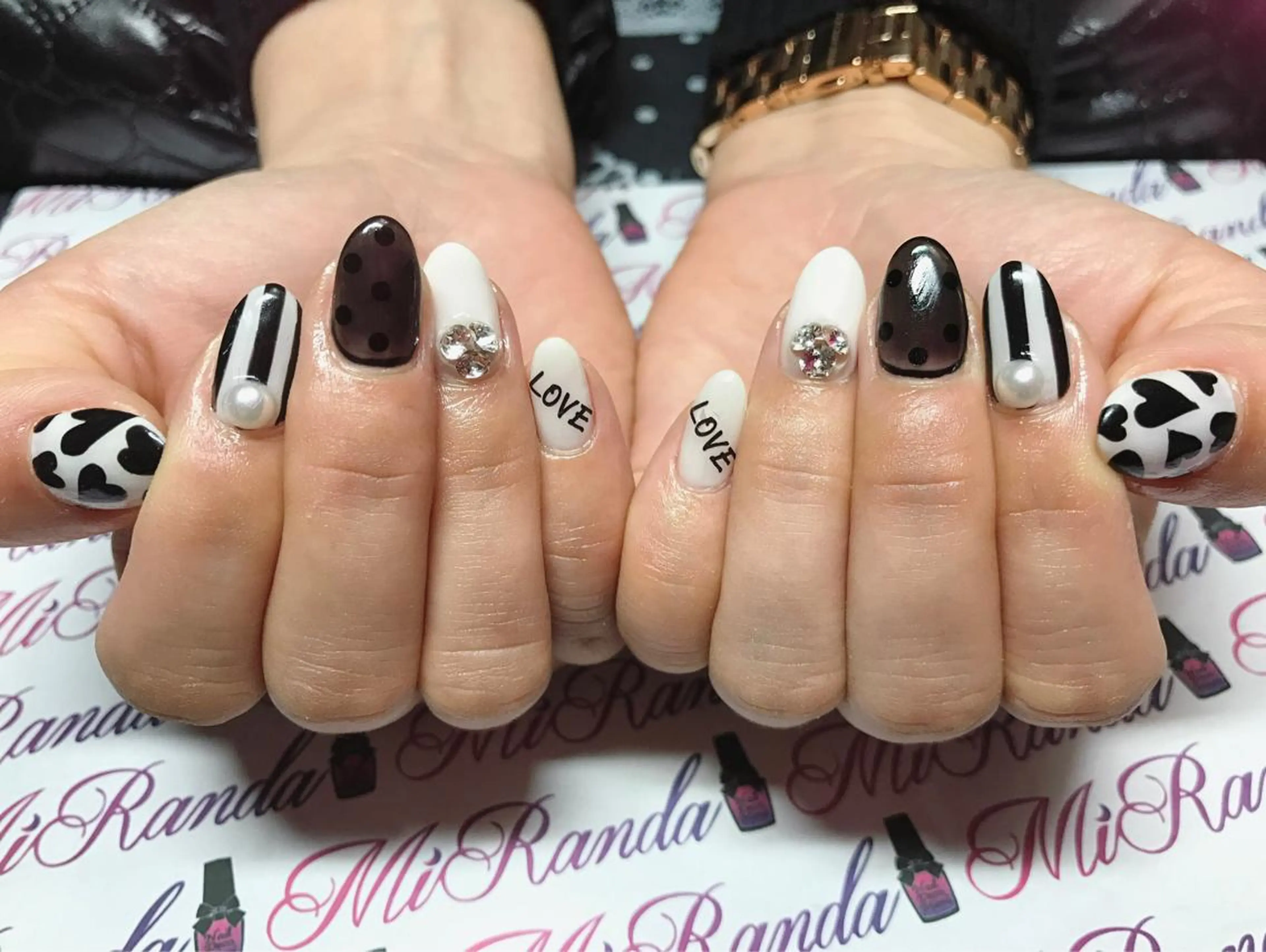 ネイル MiRanda Nail所属・MiRanda 保坂 舞のネイルデザイン