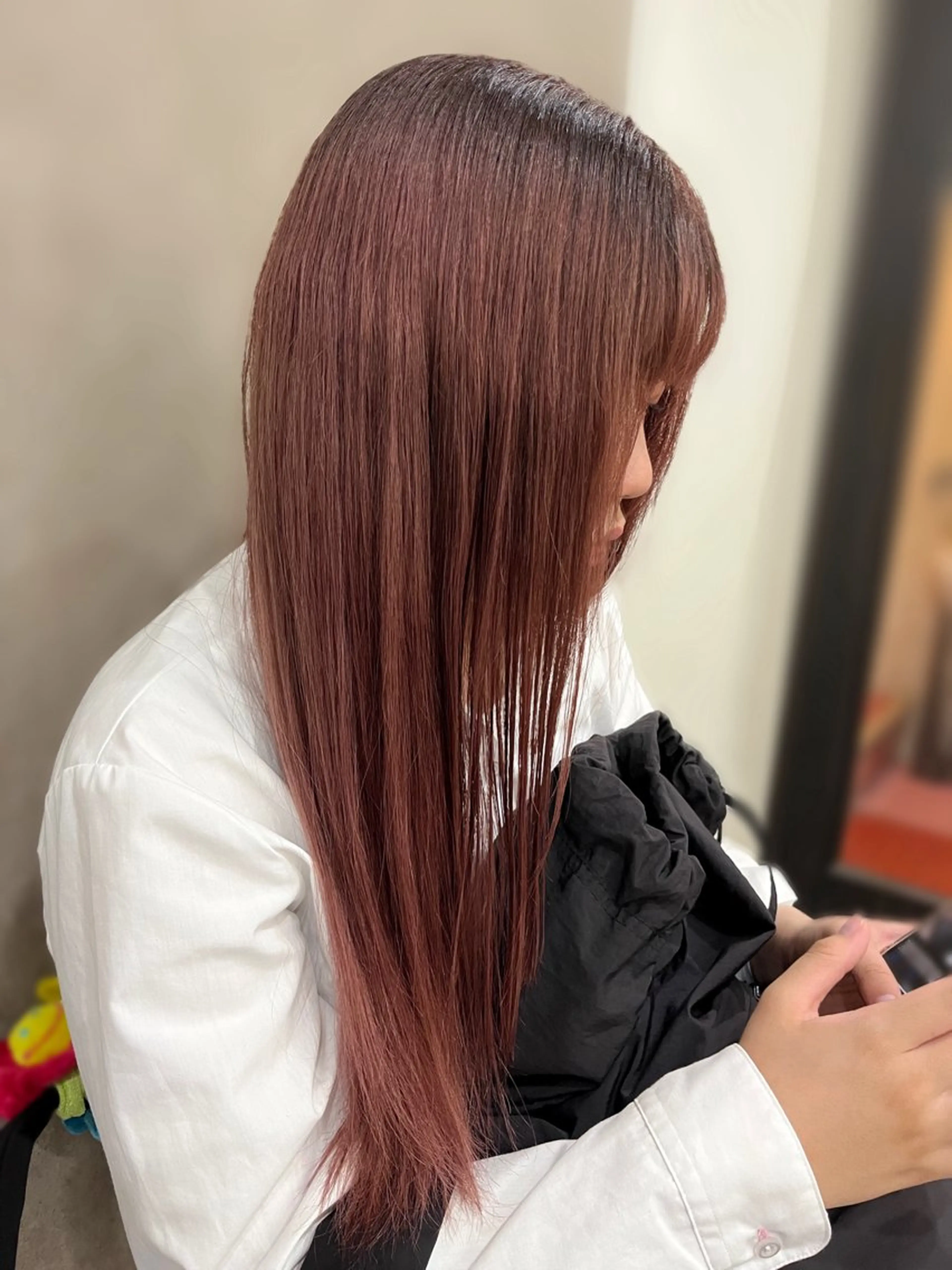 ロング カラー ベージュカラー ピンクカラー ピンクベージュ カット ヘアカラー トリートメント (kakko) ayumiのヘアスタイル