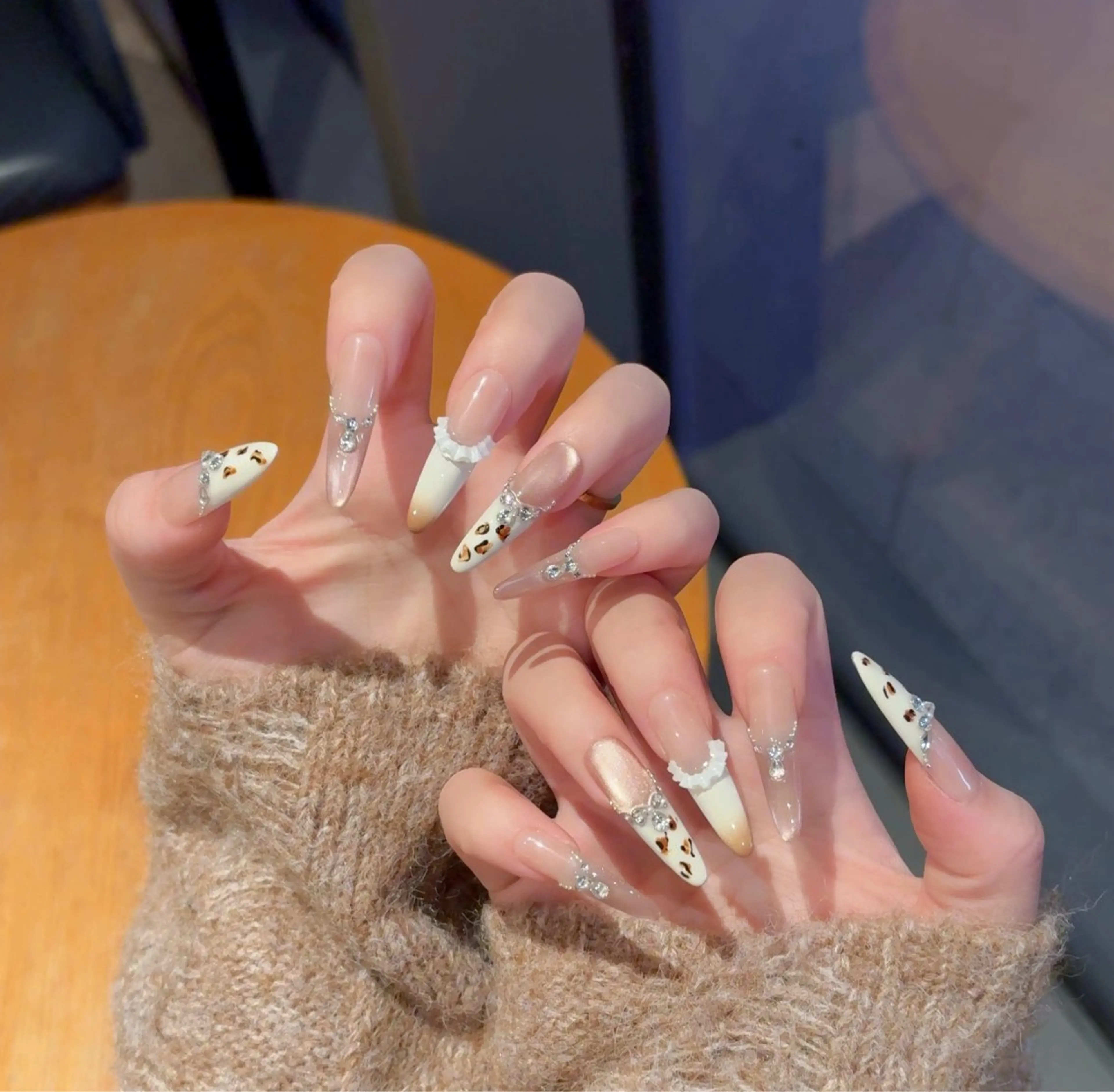 ネイル アートネイル べっ甲ネイル チークネイル 成人式 長さ出し beautynail Emiのネイルデザイン