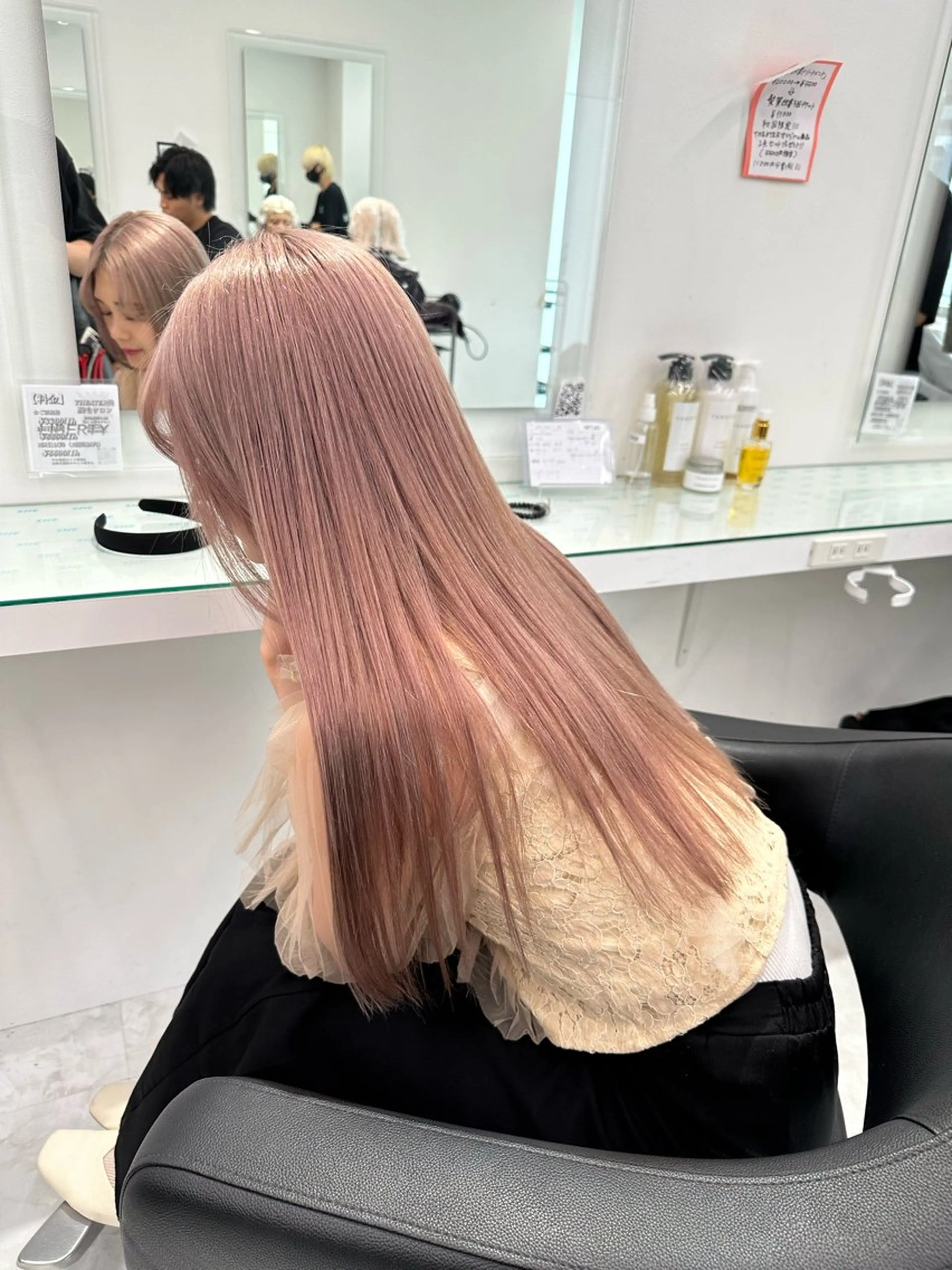 ロング カラー ヘアアレンジ ハイトーン艶カラー 🤍ゆうひのヘアスタイル