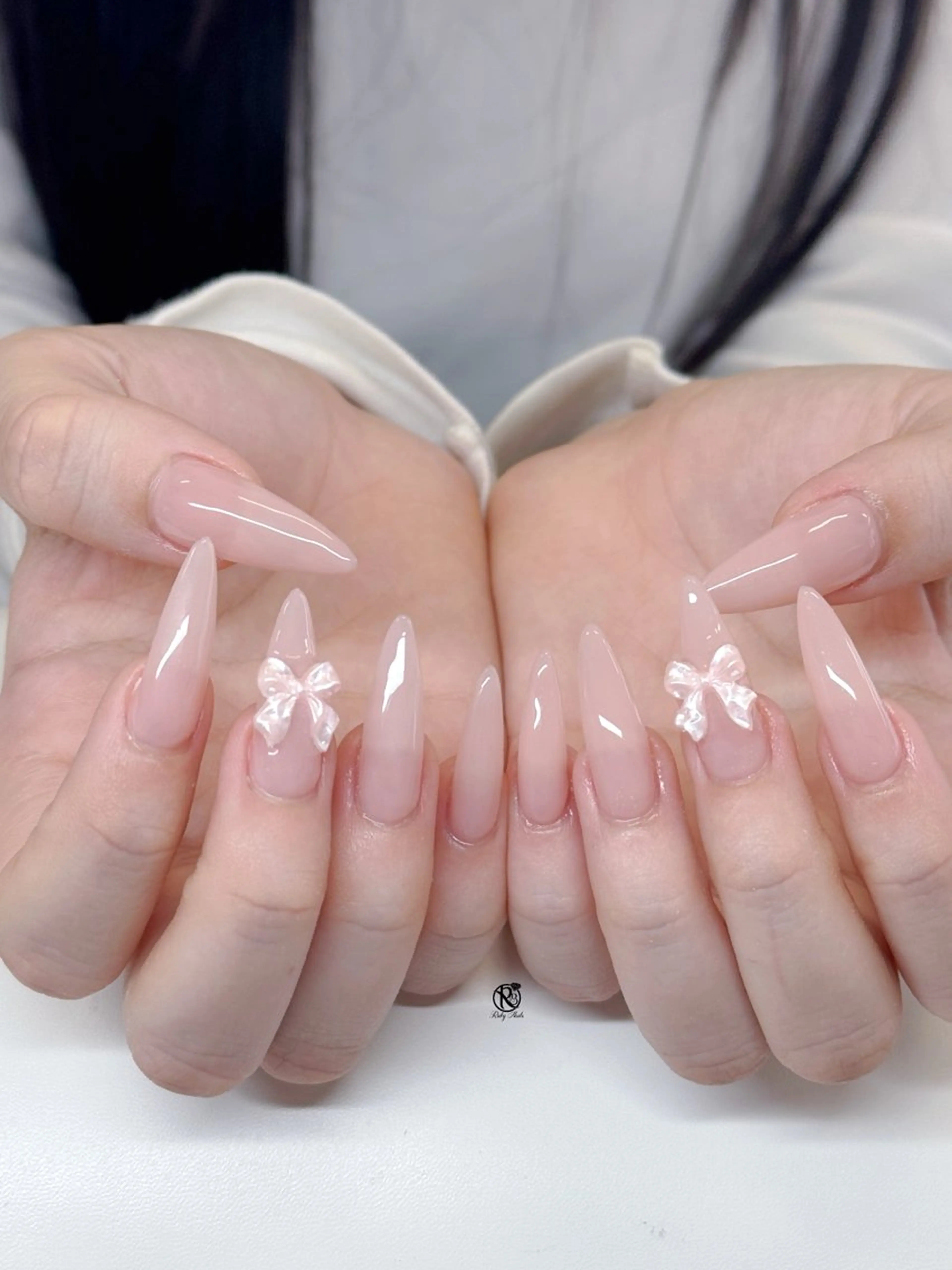 ネイル ボルドー ブラウン チークネイル ドット フットネイル ハンドネイル チェリネイルサロン 霞ヶ関のネイルデザイン