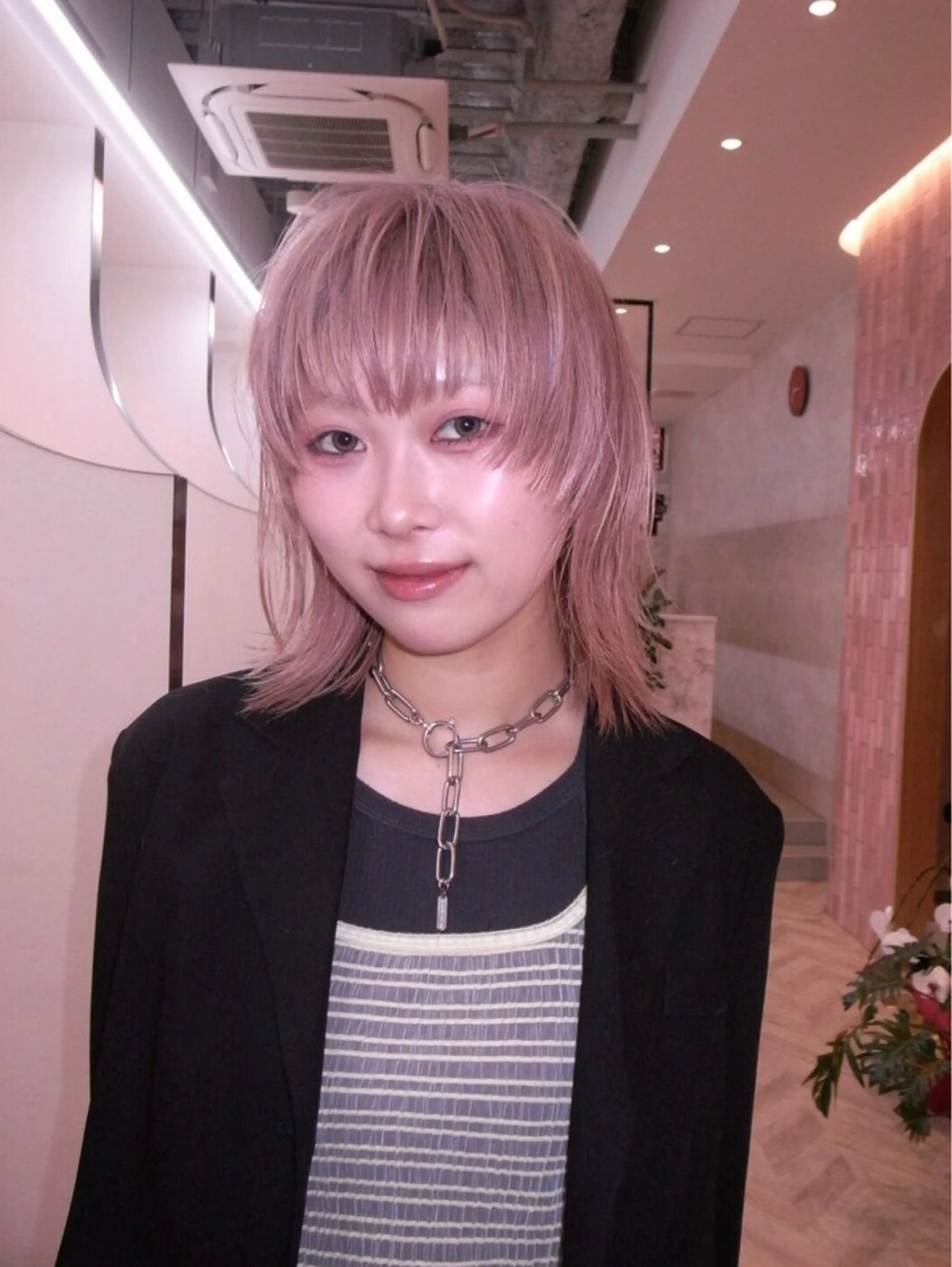 ミディアム カラー ハイトーンカラー カット ヘアカラー 暖色系/ブリーチ/ 豊橋/ノア𝜗𝜚のヘアスタイル