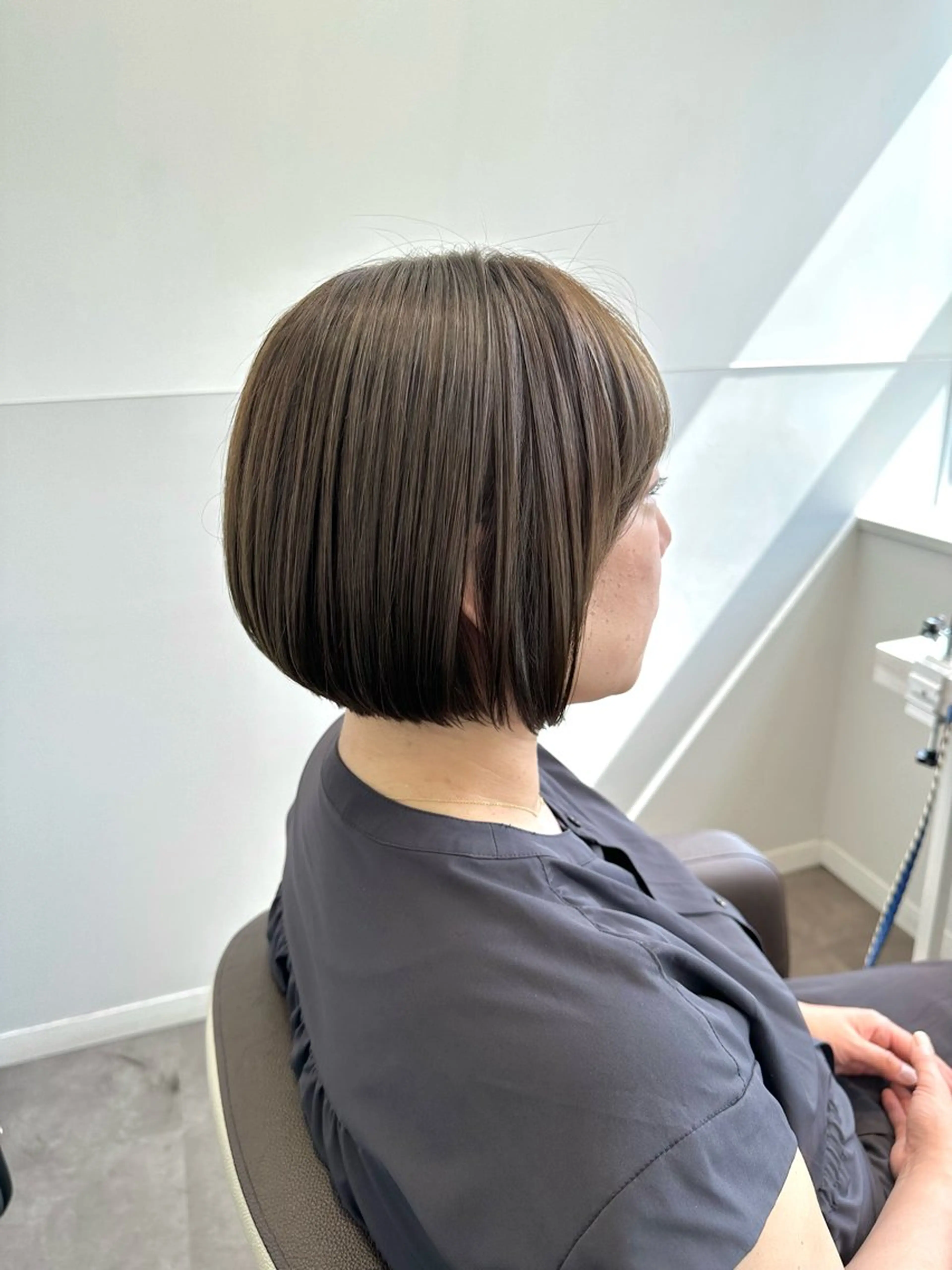 ショート カラー アッシュ 透明感カラー ボブ カット ヘアカラー SALOWIN大宮 /KYOHEI✂️のヘアスタイル