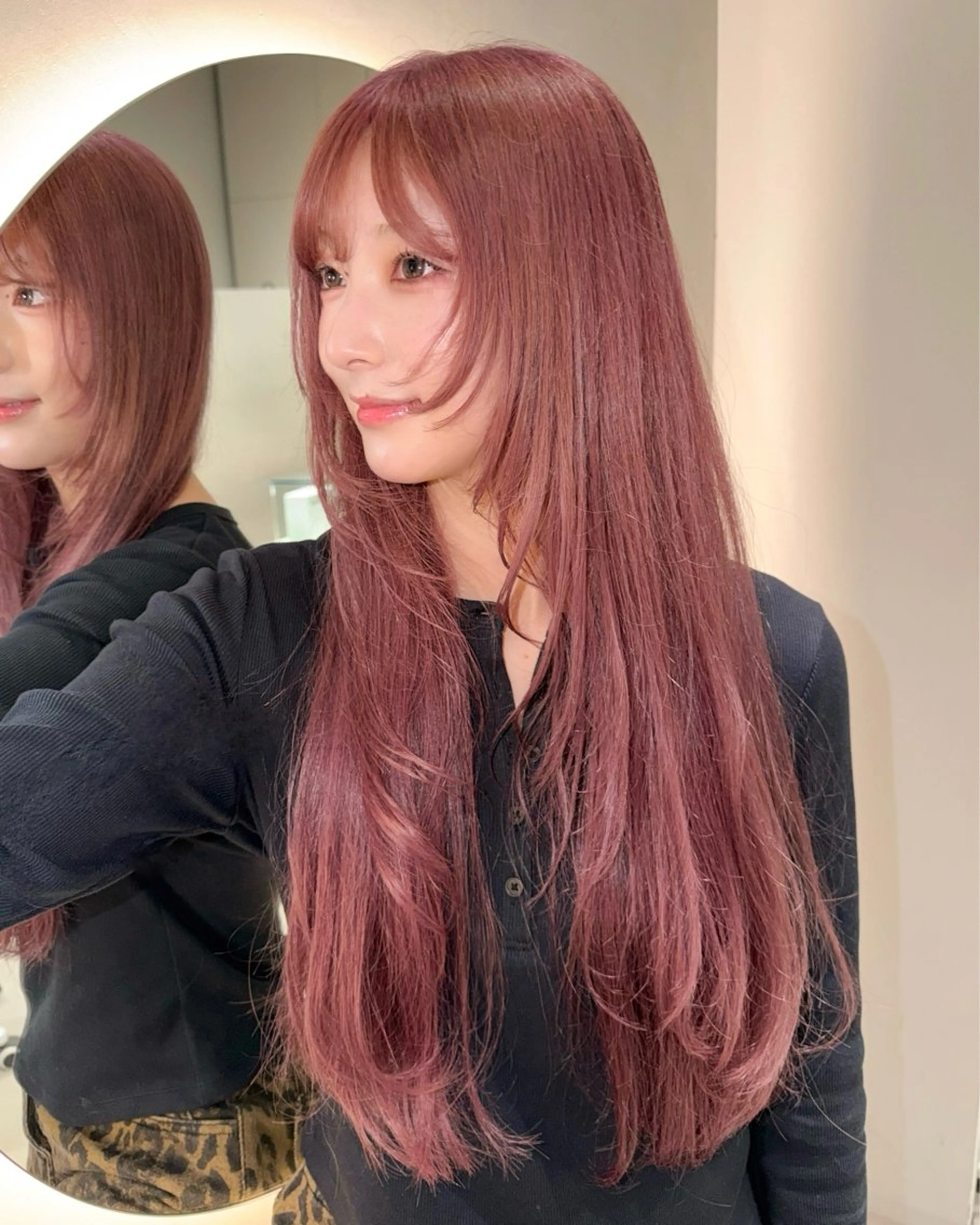 ロング カラー 佐藤 かえでのヘアスタイル