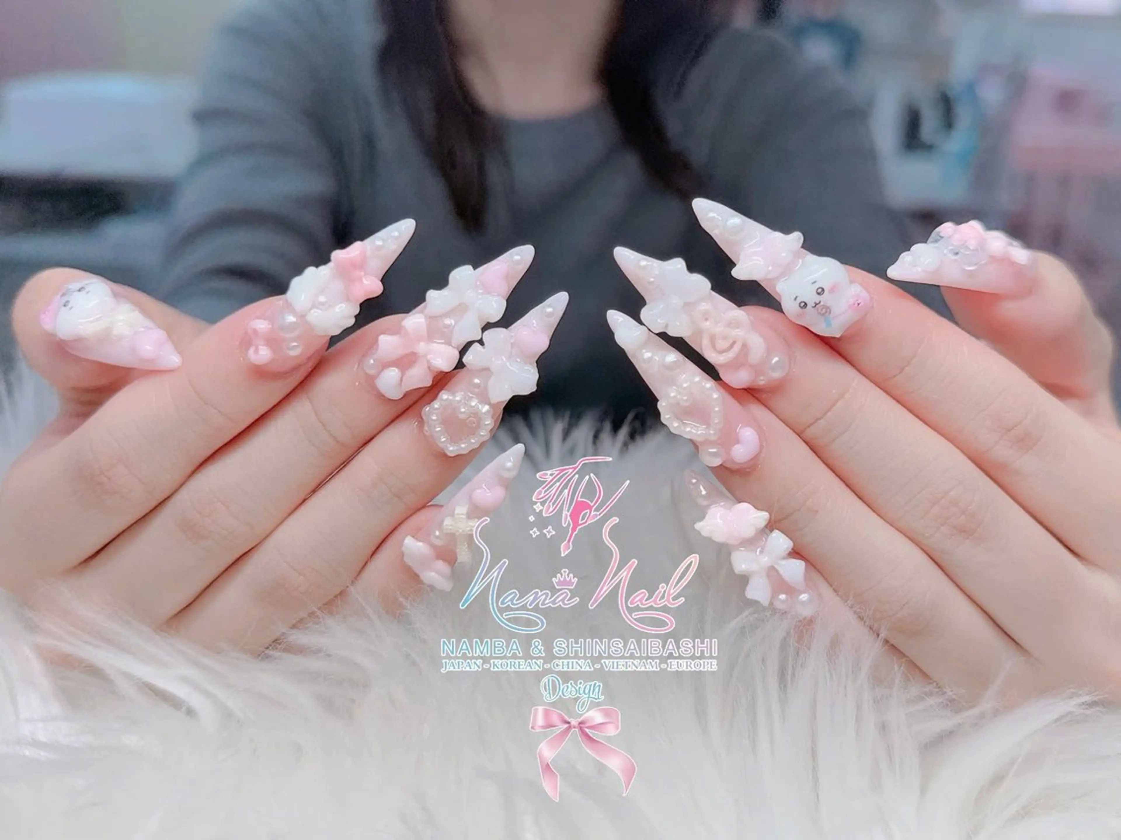 ロング 韓国風ヘア ロング クリスマス ハンドネイル Linanail Nambaのネイルデザイン