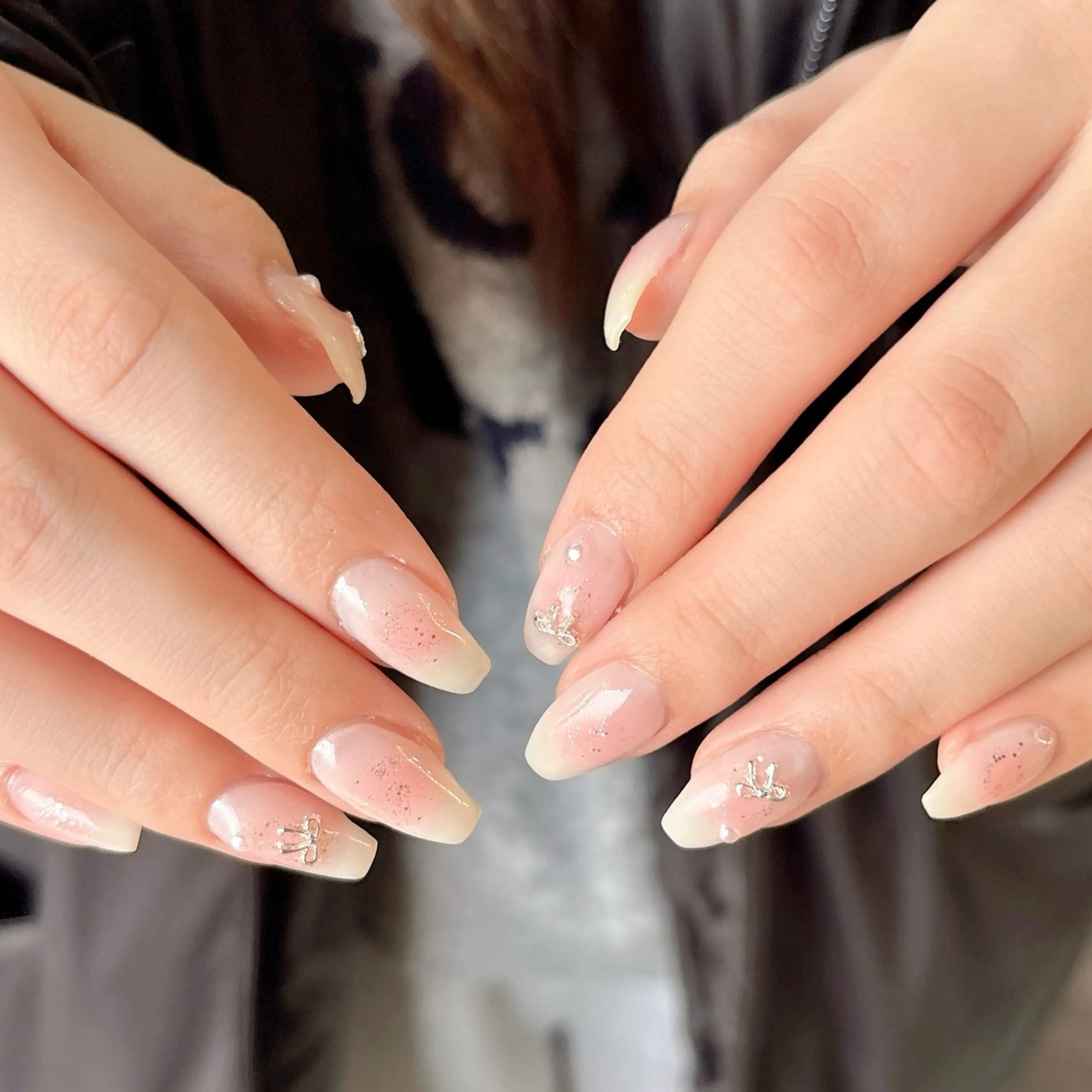 ミディアム 韓国ガーリー🎀 岐南🤍ななみのネイルデザイン