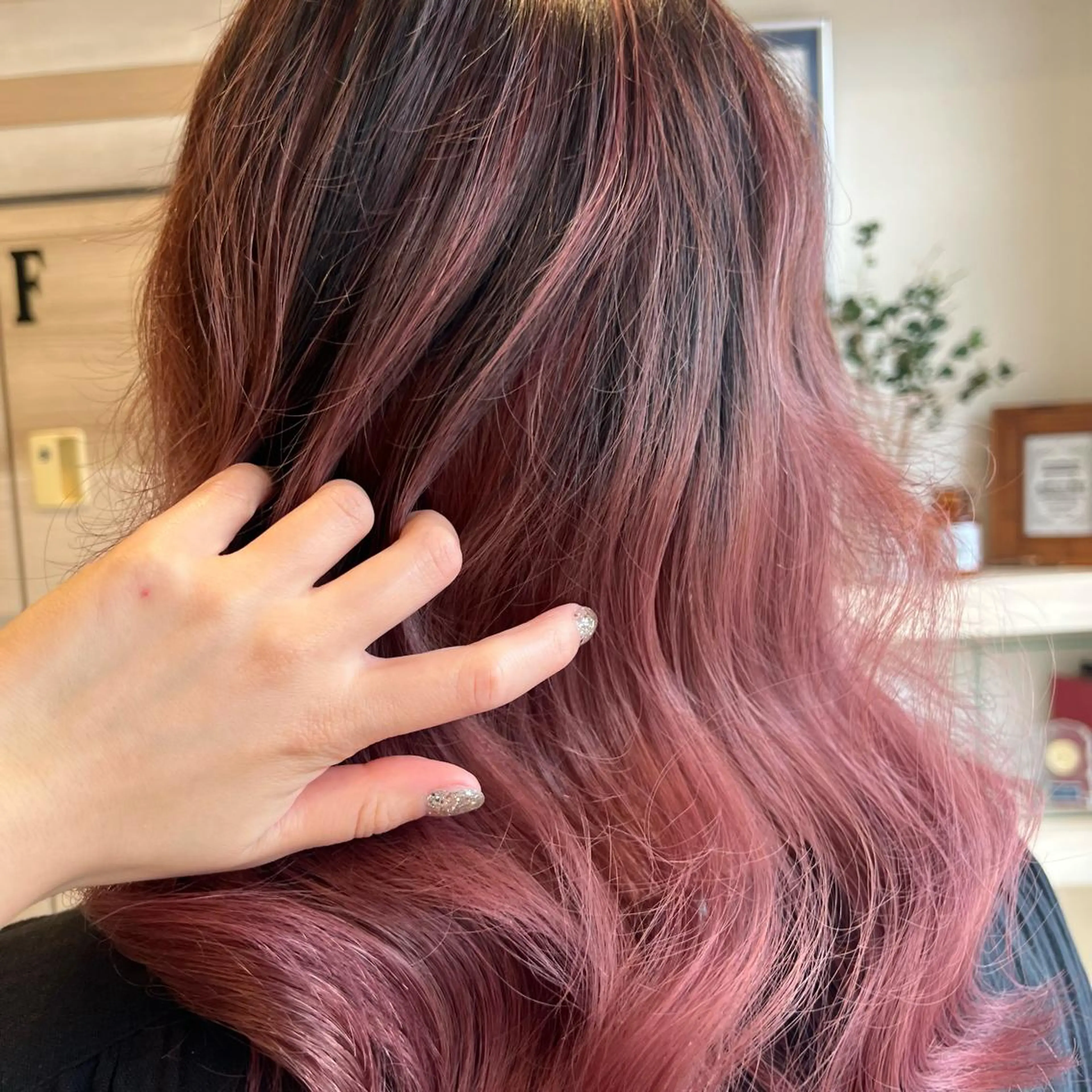 ミディアム カラー 韓国風🌷✨ 守屋紗希のヘアスタイル