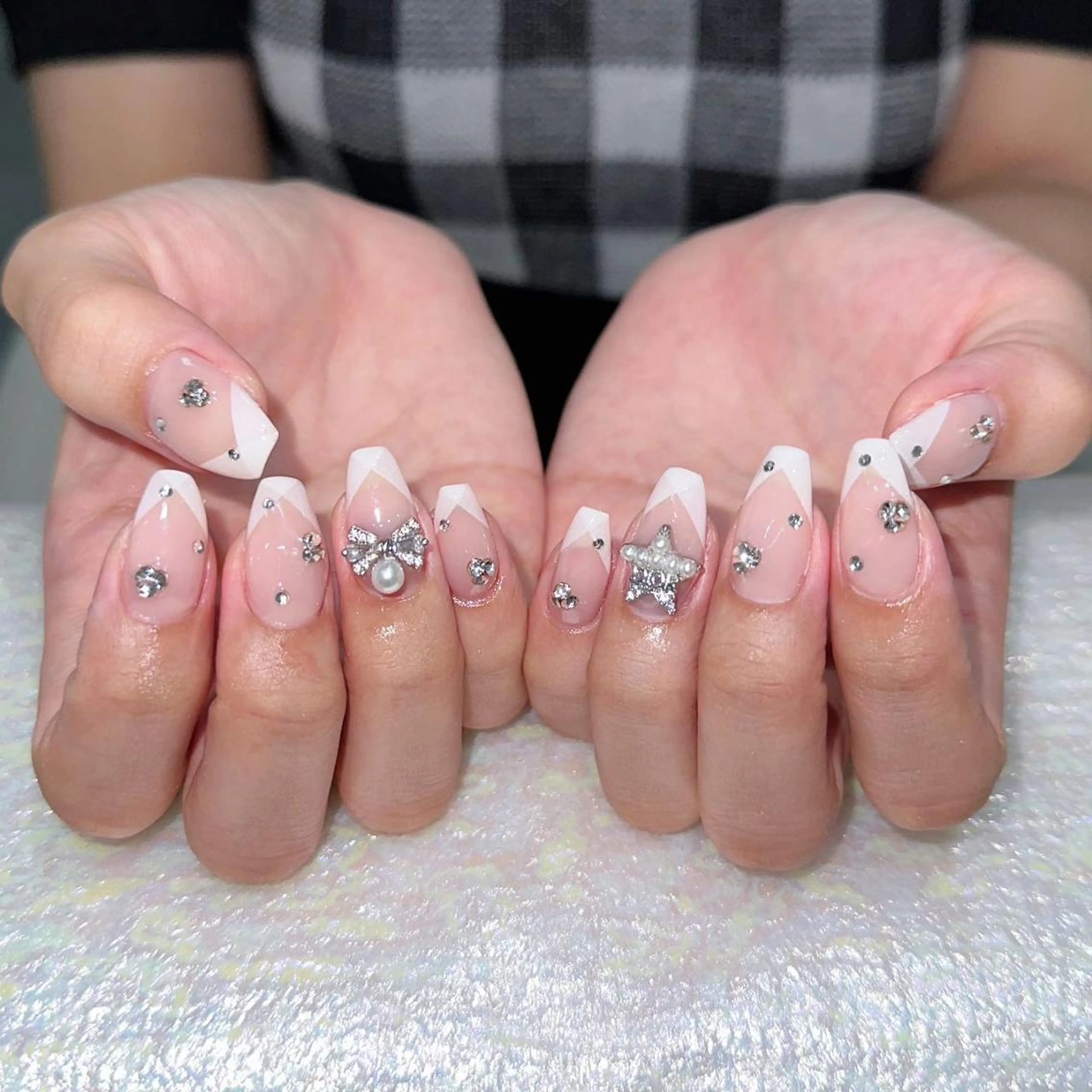 ネイル Queens ひなのネイルデザイン