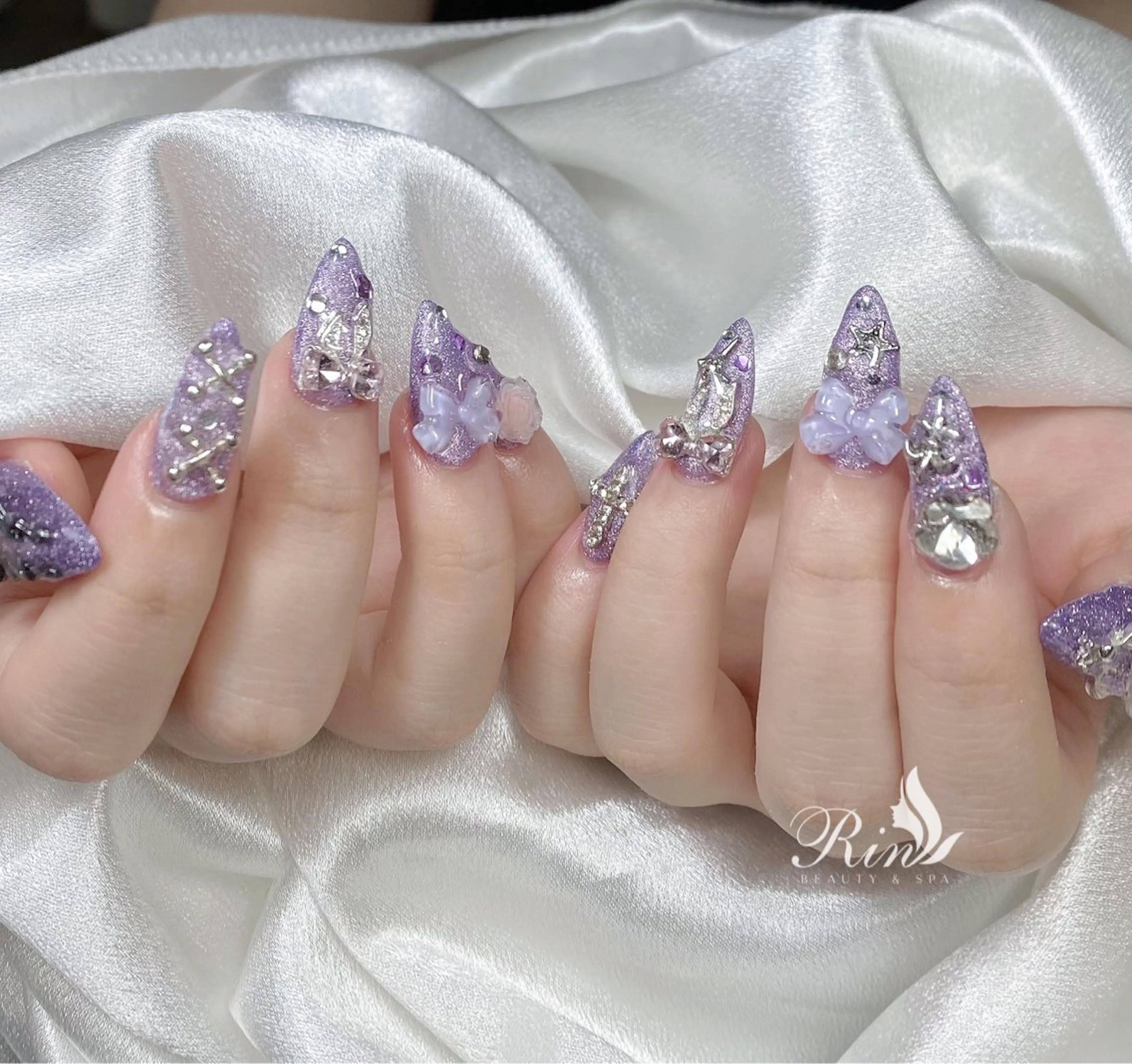 ネイル アートネイル 長さ出し ガーリー 韓国ネイル 持ち込み Rin Nail 新大久保店のネイルデザイン