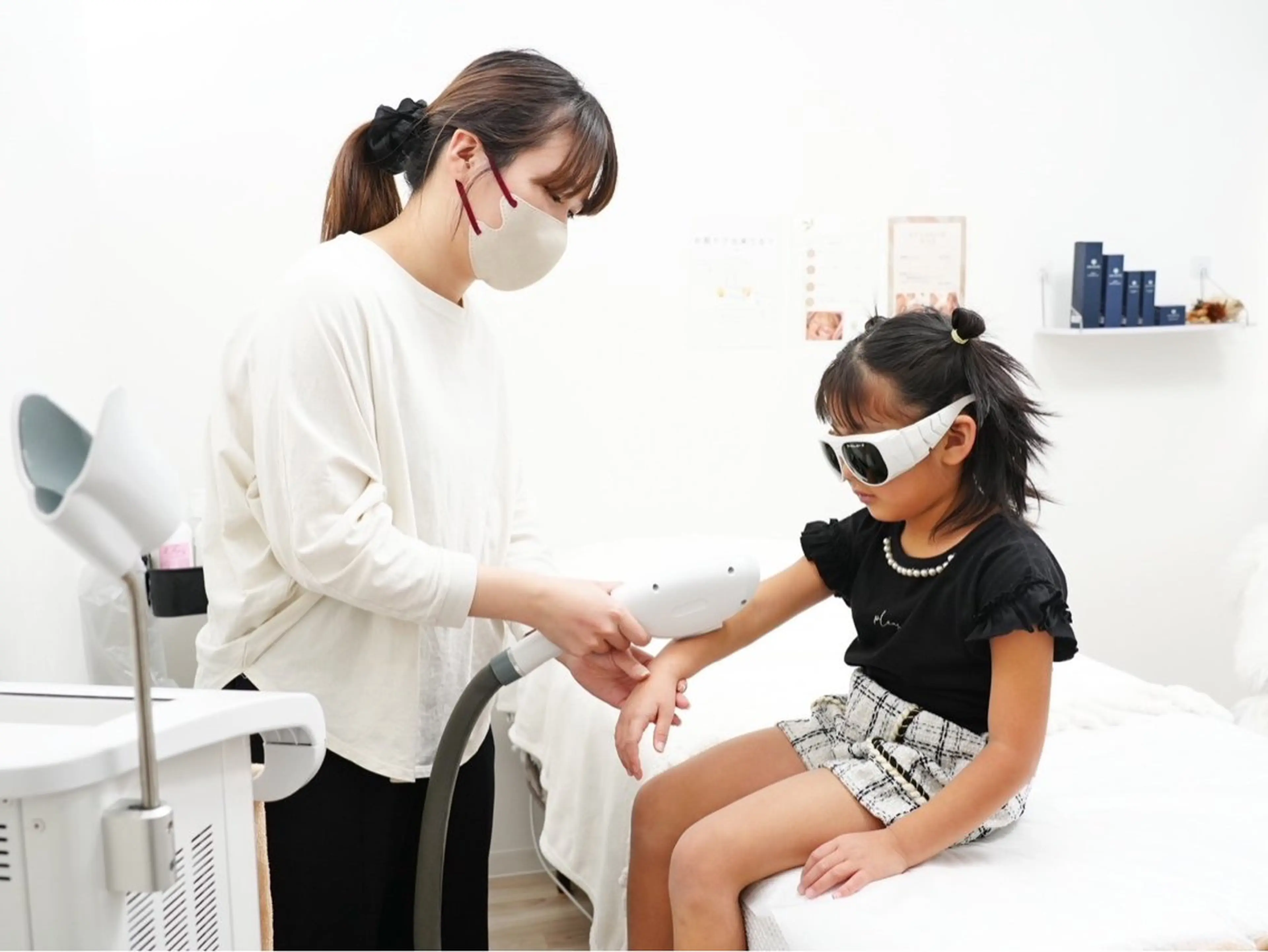 【学割U24◆ワンランク上のつや肌脱毛】 全身脱毛 ¥1980の写真