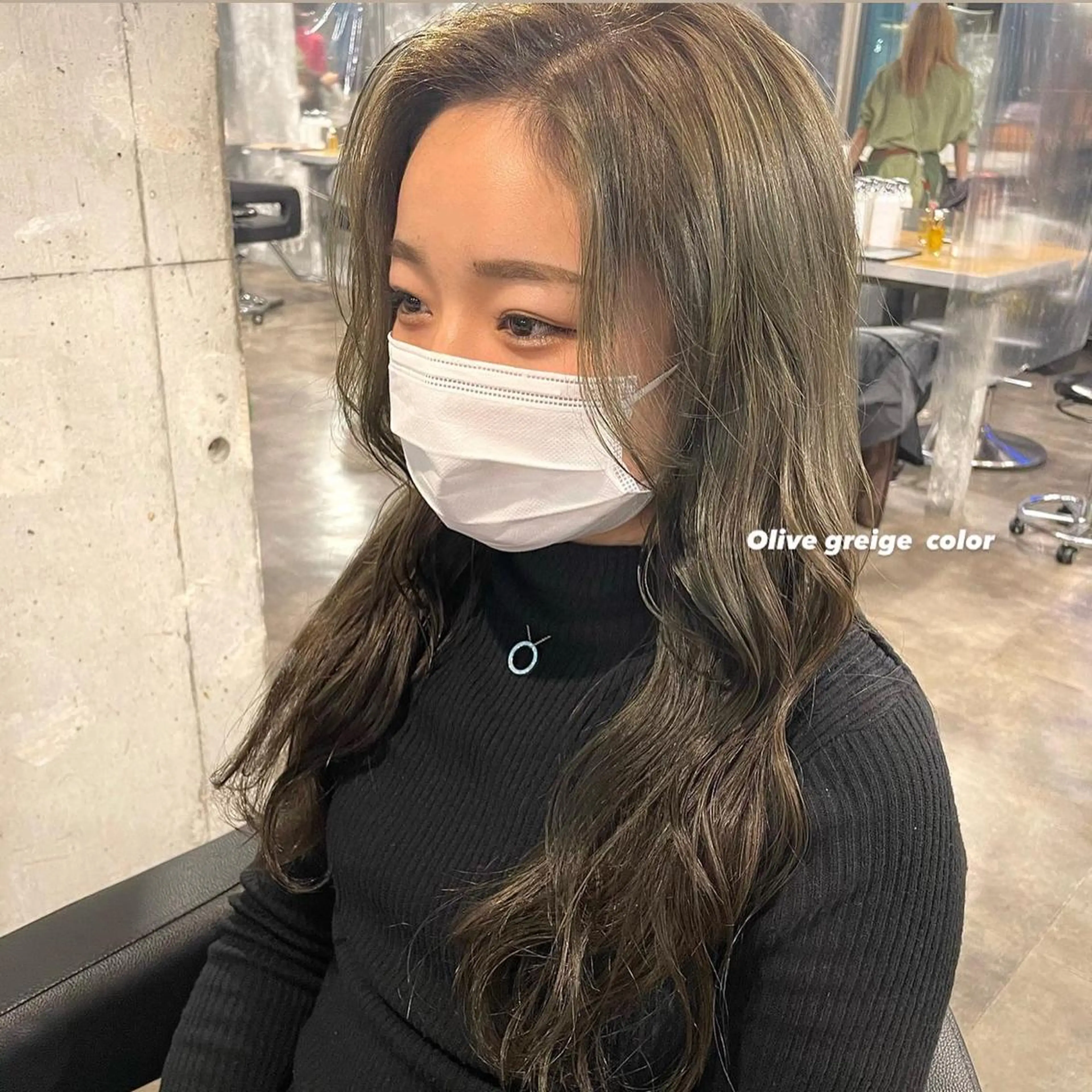 ロング カラー パーマ ヘアアレンジ メンズ キッズ ネイル マツエク・マツパ 透明感カラー・レイヤ ー🎀amika🎀のヘアスタイル