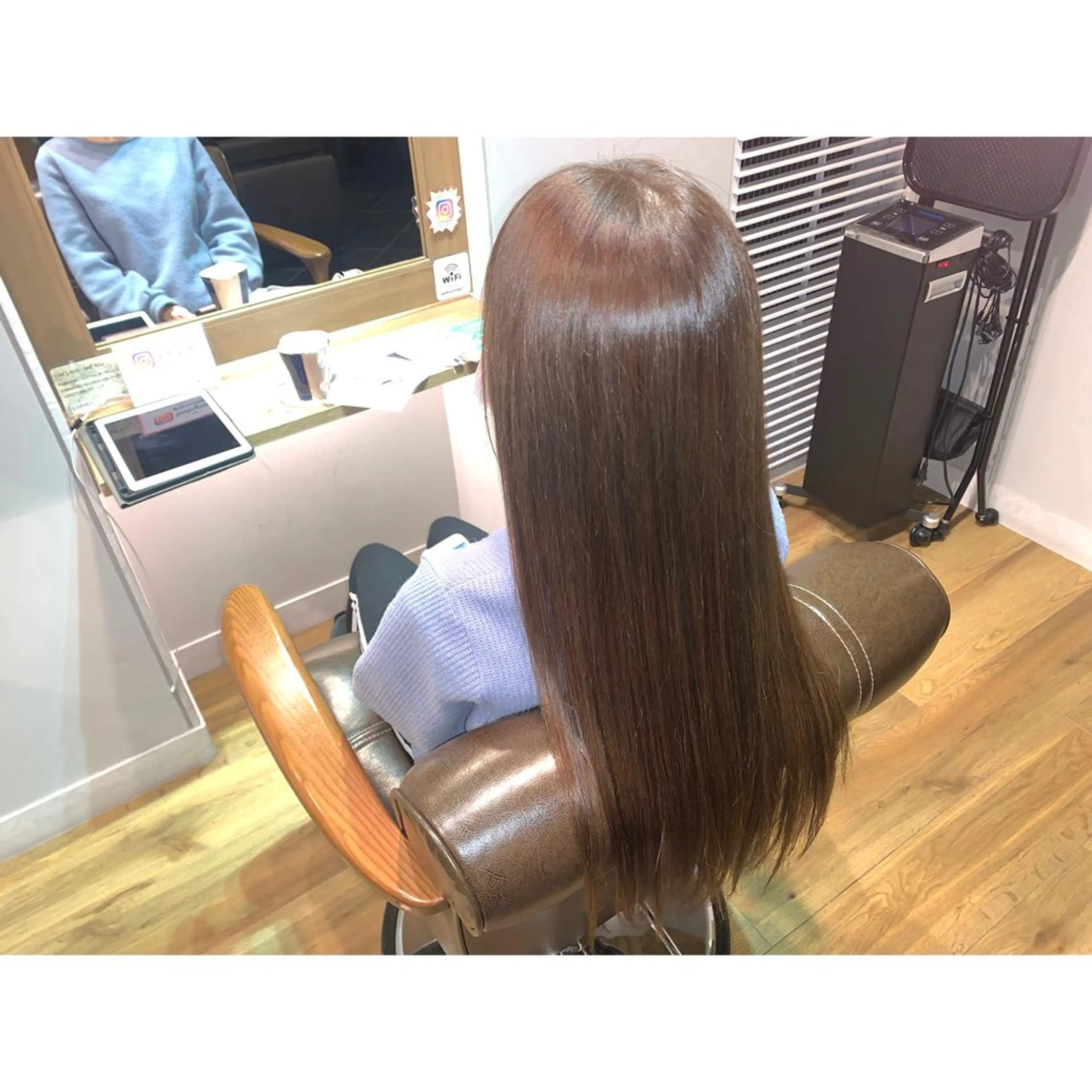 ロング カラー グレージュ ヘアカラー トリートメント ツキダテ ユイのヘアスタイル