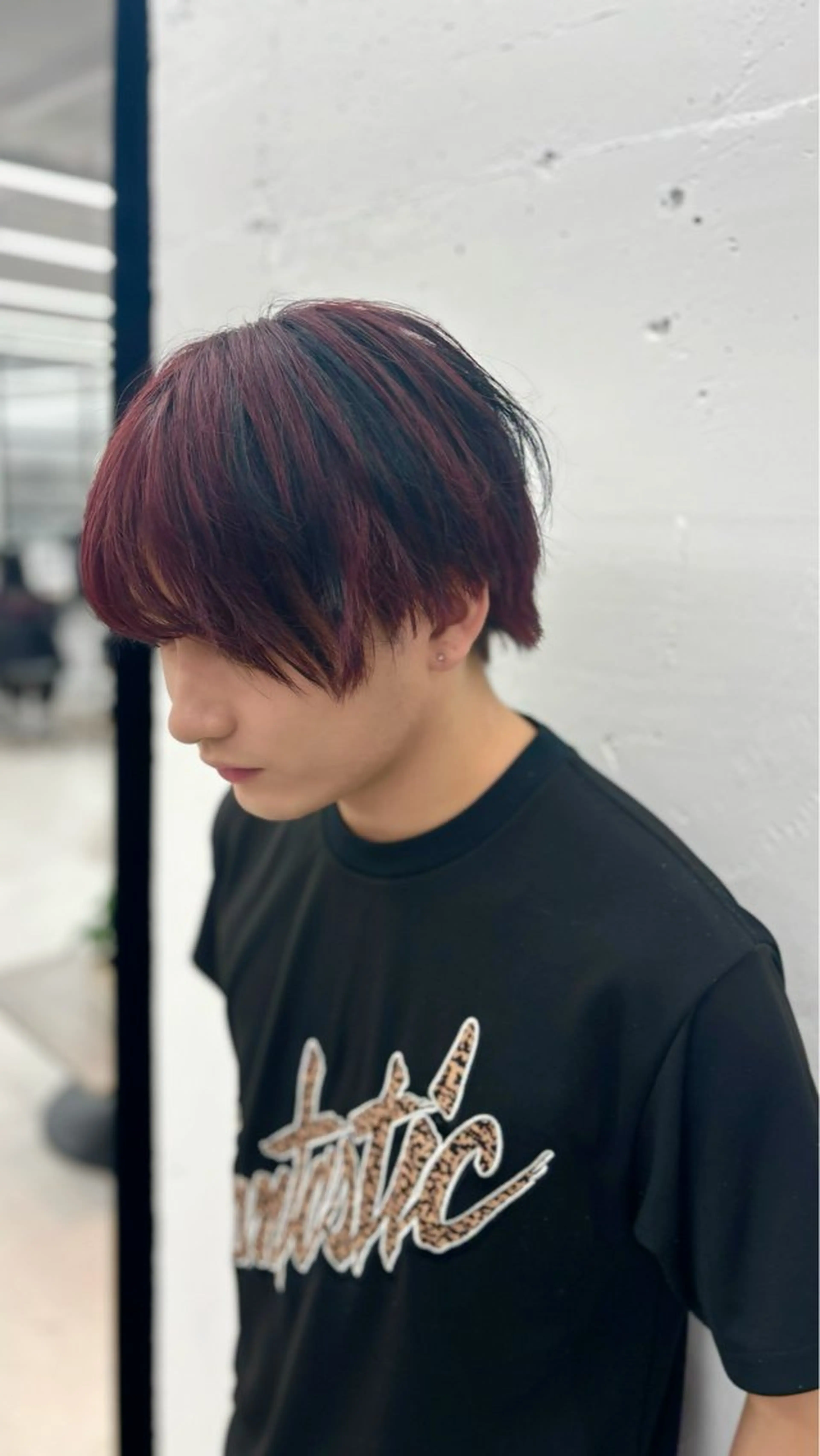 ミディアム カラー メンズ メンズブリーチ メンズハイトーン メンズ韓国風 メンズウルフカット ブリーチ カット ヘアカラー トリートメント 🐶ひかる🐶 JILLSTUDIOのヘアスタイル