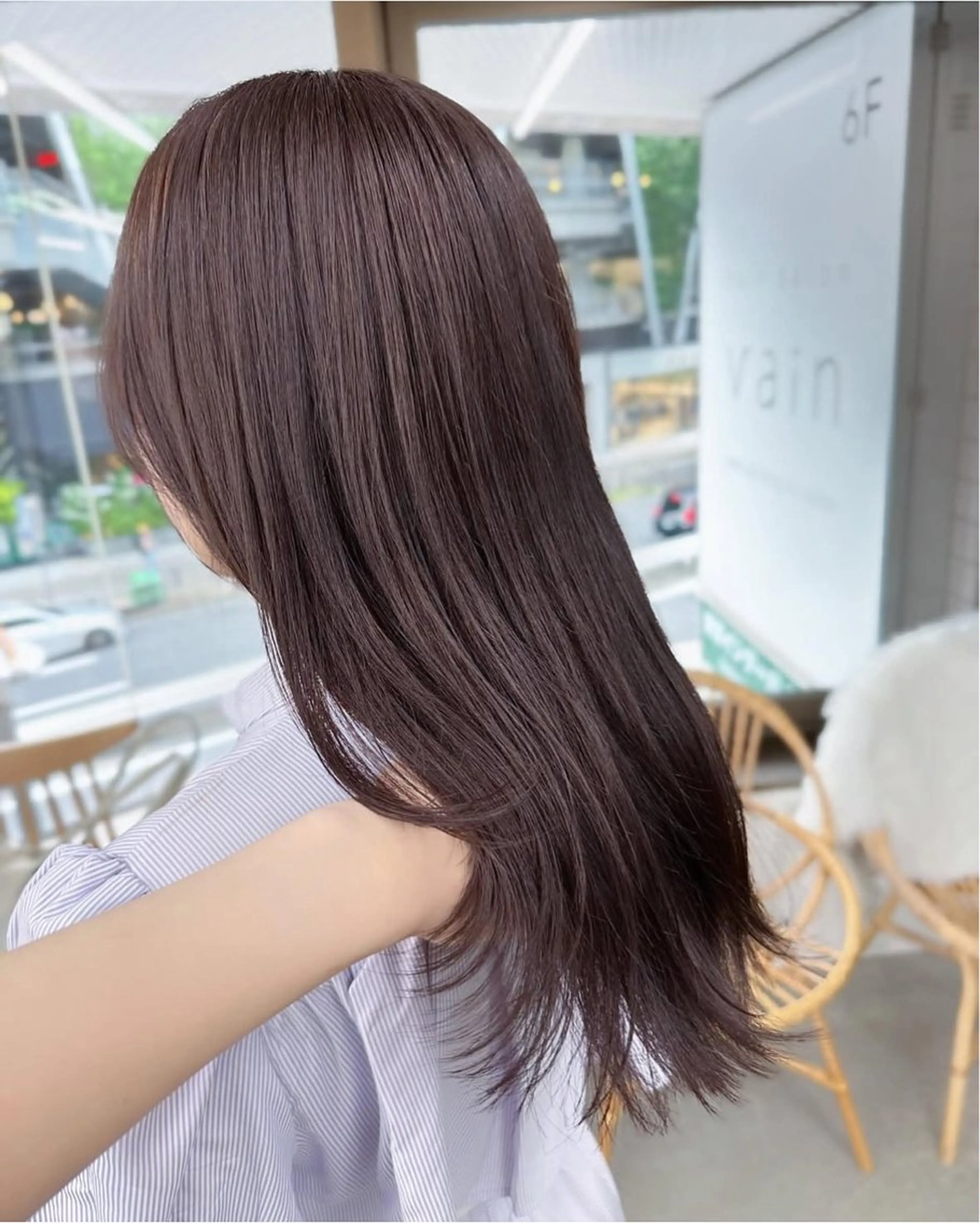 ミディアム カラー 盛れる顔周り /透明感/かりん🎀のヘアスタイル