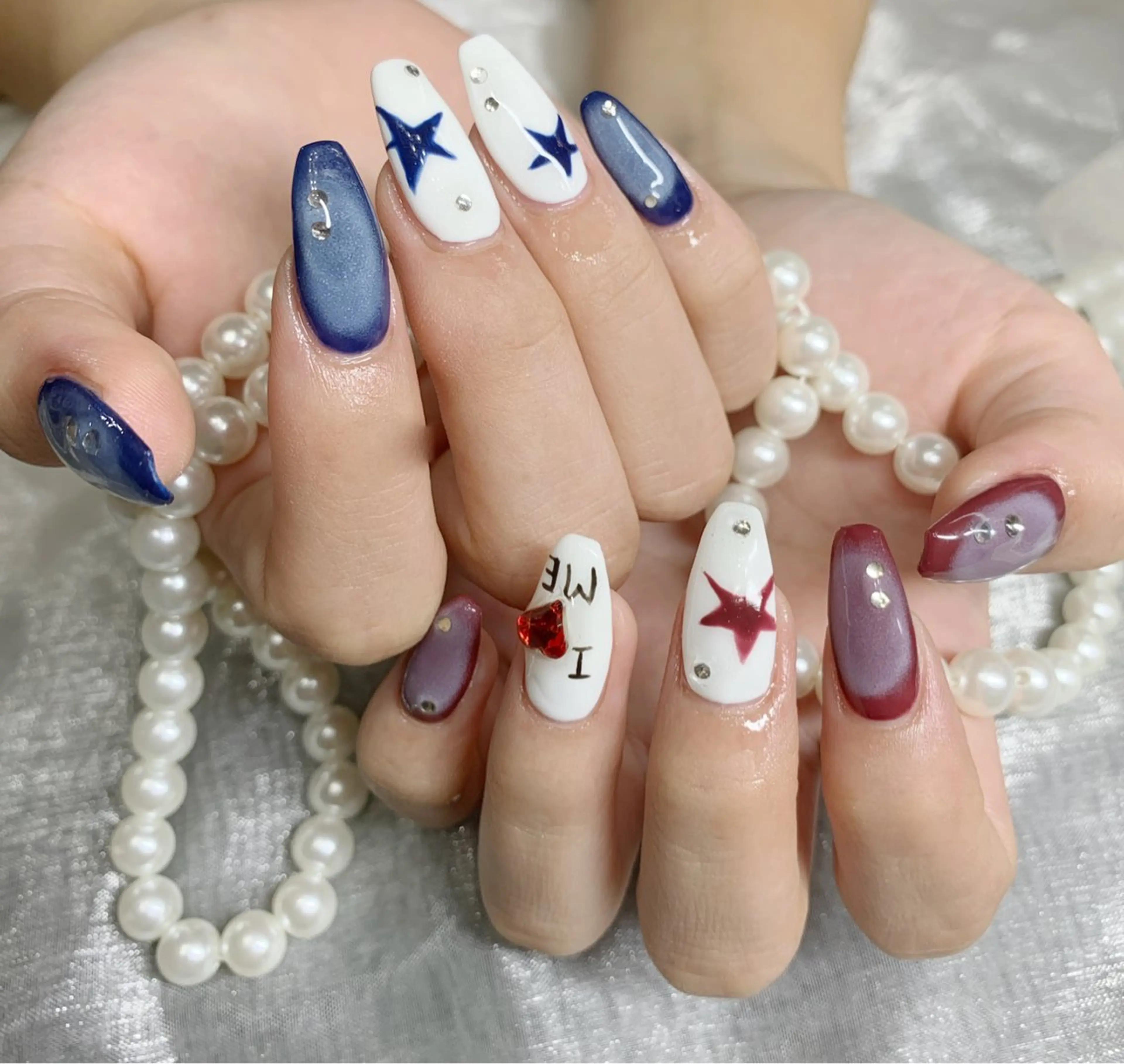 ネイル アートネイル チークネイル ハート シンプルネイル ハンドネイル AI NAのネイルデザイン