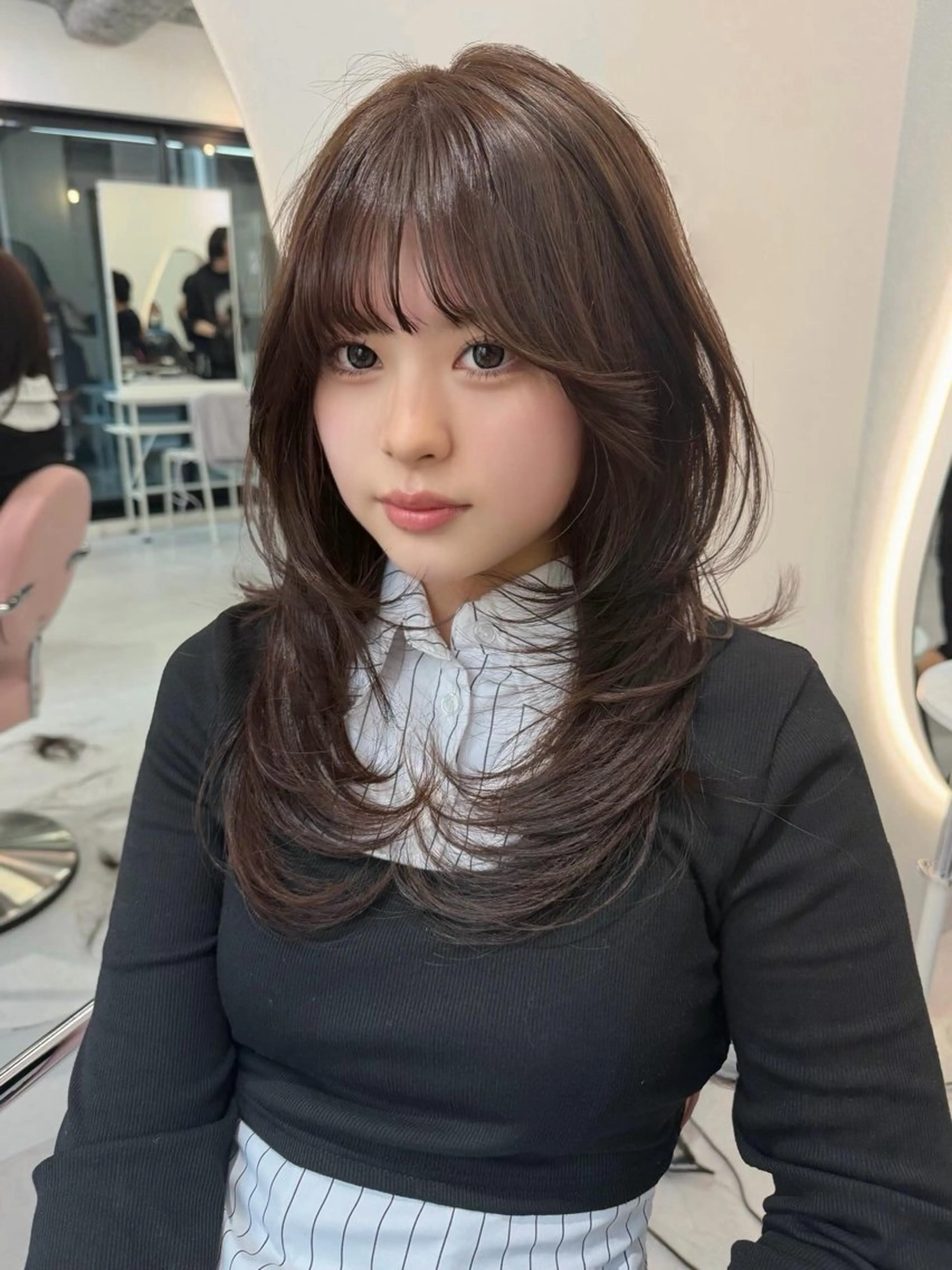 ロング カラー カット ヘアカラー トリートメント RiA/レイヤーカッ ト/ハッシュカットのヘアスタイル