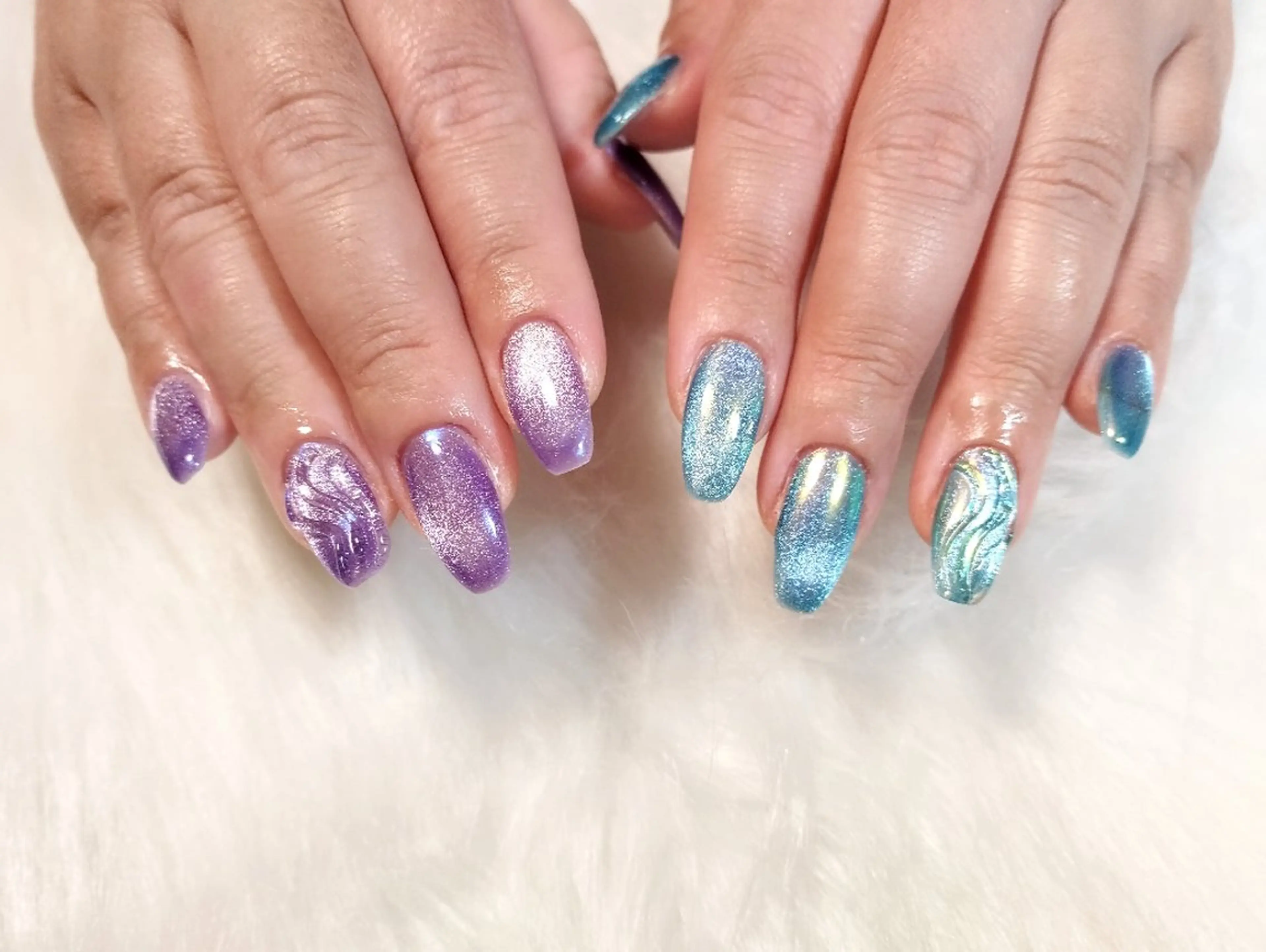 ネイル オーロラネイル マグネットネイル ミラーネイル ハンドネイル ハンドケア ＤI'A ネイルサロンのネイルデザイン