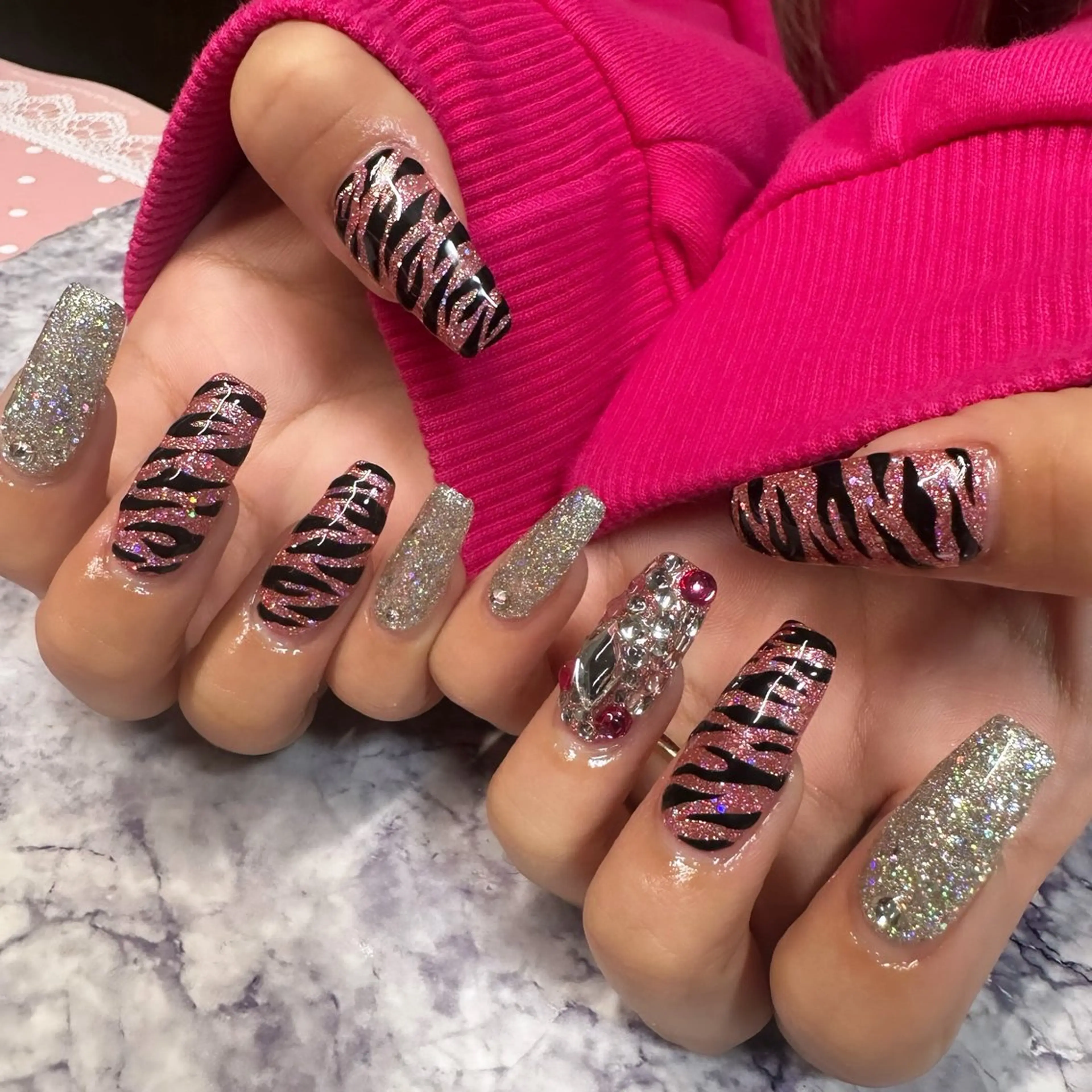 ネイル ハンドネイル Pretzels🥨 【プレッツェル】ミウのネイルデザイン