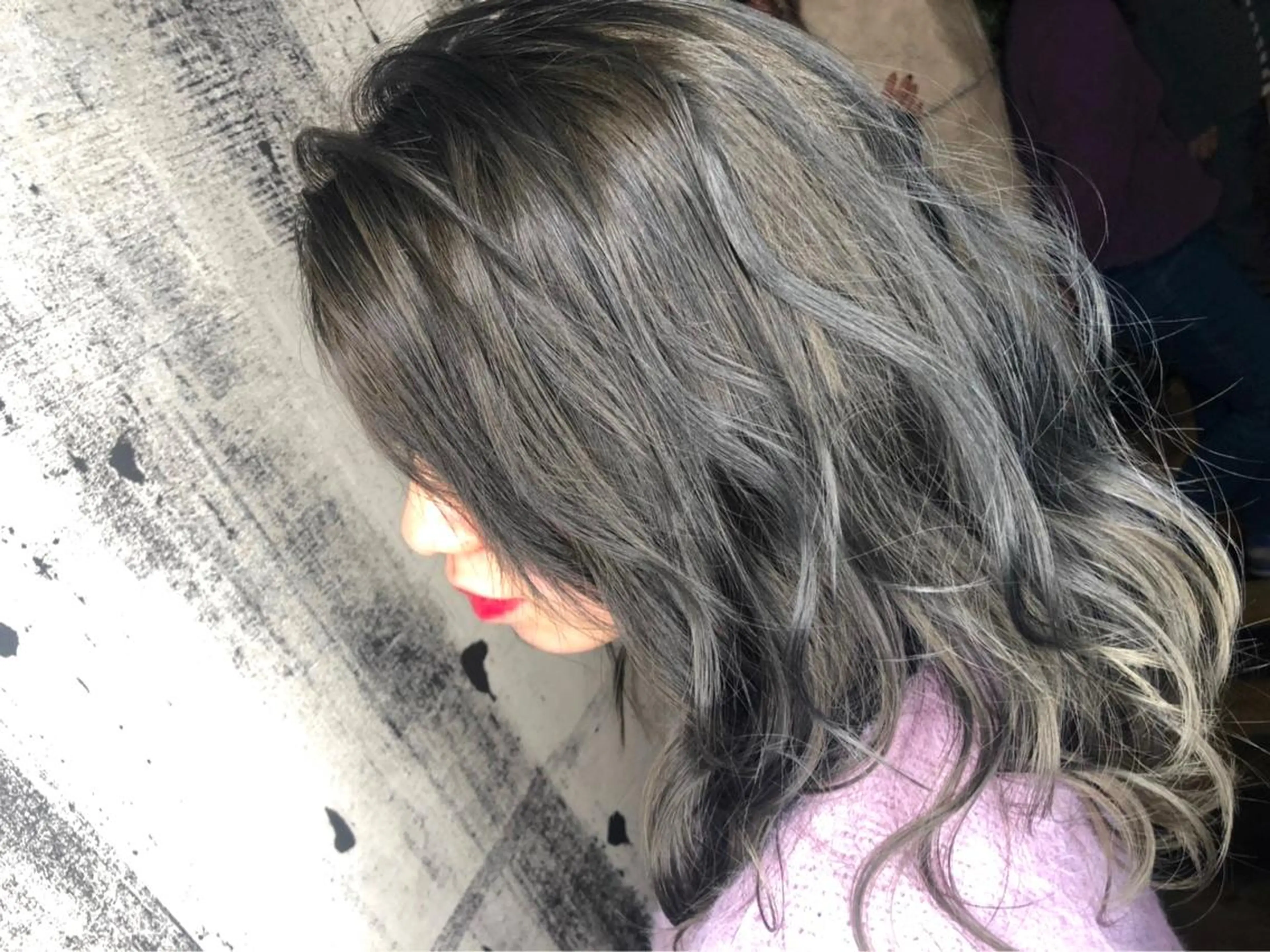 ロング カラー シルバー ホワイトシルバー メンズ特化パーマ 美容師/小泉賢徒のヘアスタイル