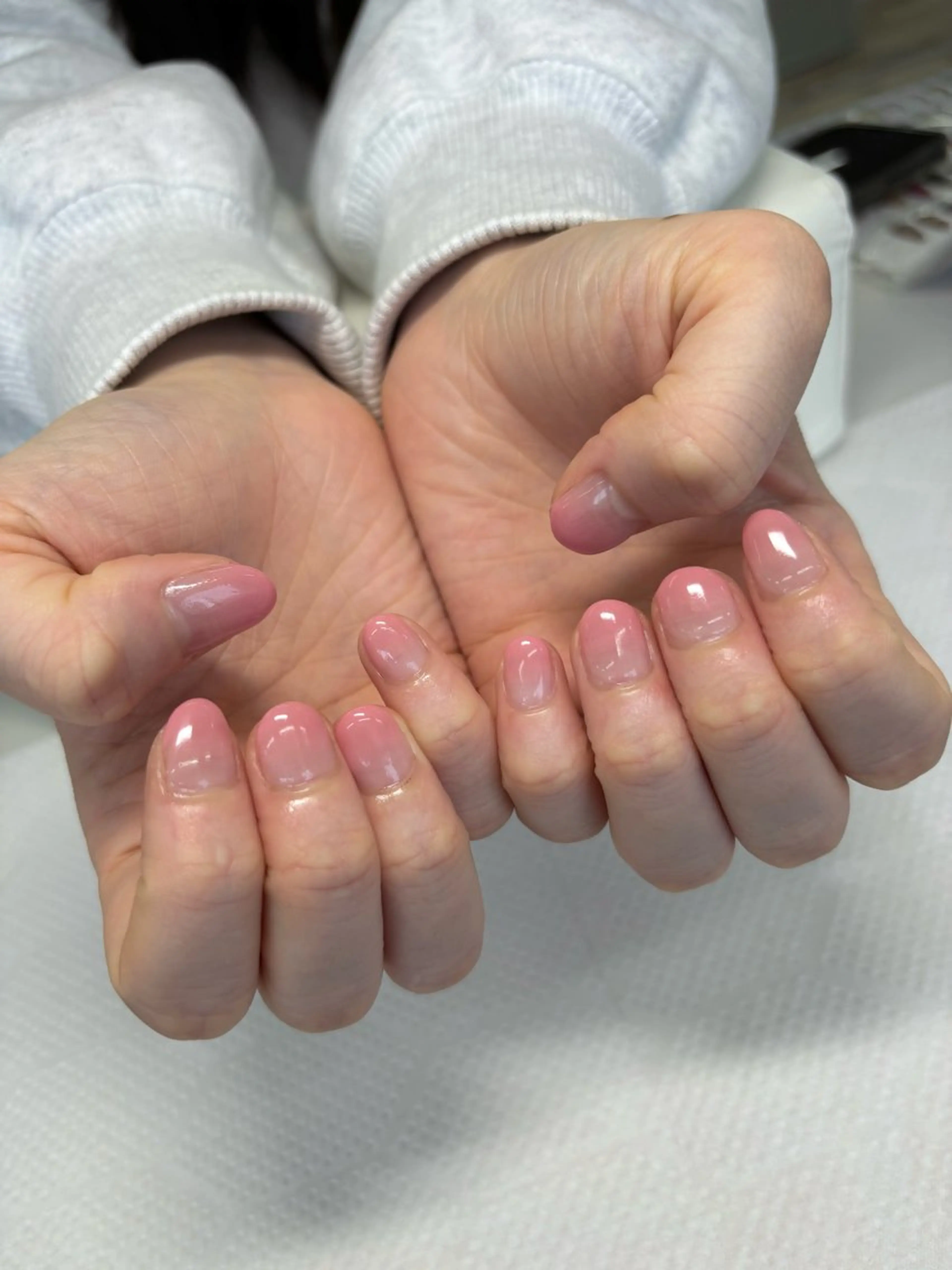 ネイル グラデーション ロングネイル ショートネイル LUCY  心斎橋/ miuのネイルデザイン