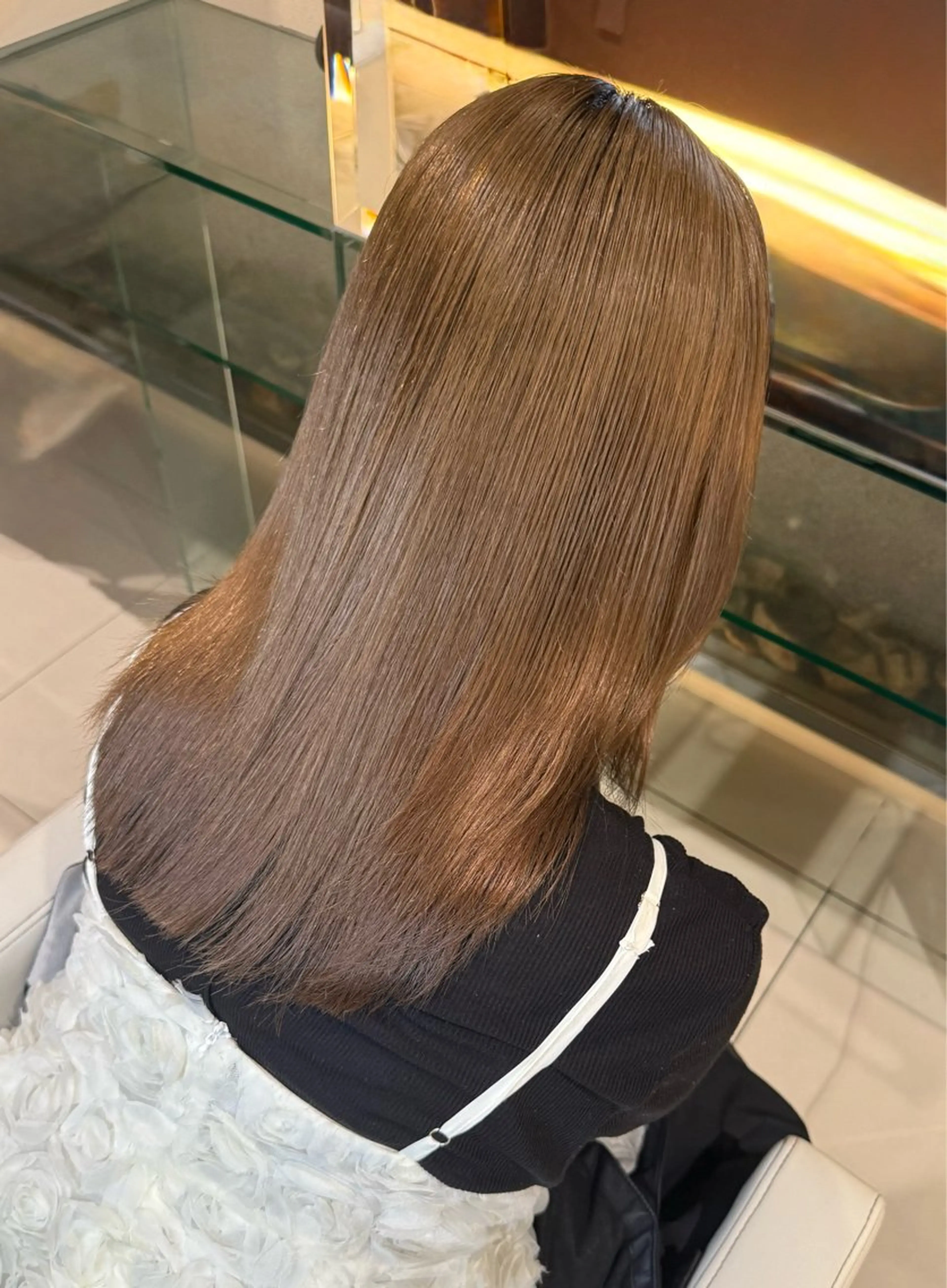 セミロング 髪質改善特化美容師 🕊️鳥田勇🕊️のヘアスタイル