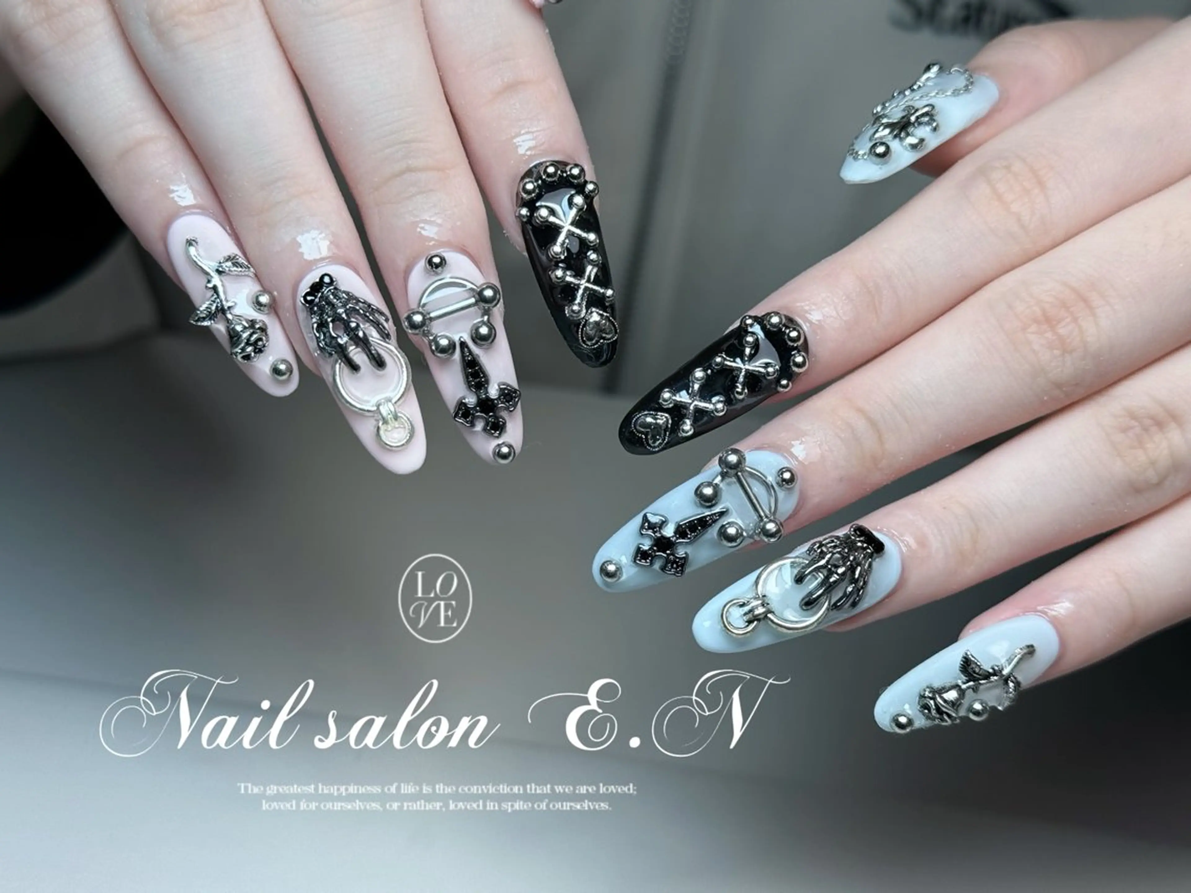 ネイル アートネイル オーロラネイル ガーリー キラキラネイル 韓国ネイル ハンドネイル E.N🦋 長さ出し/持ち込みのネイルデザイン