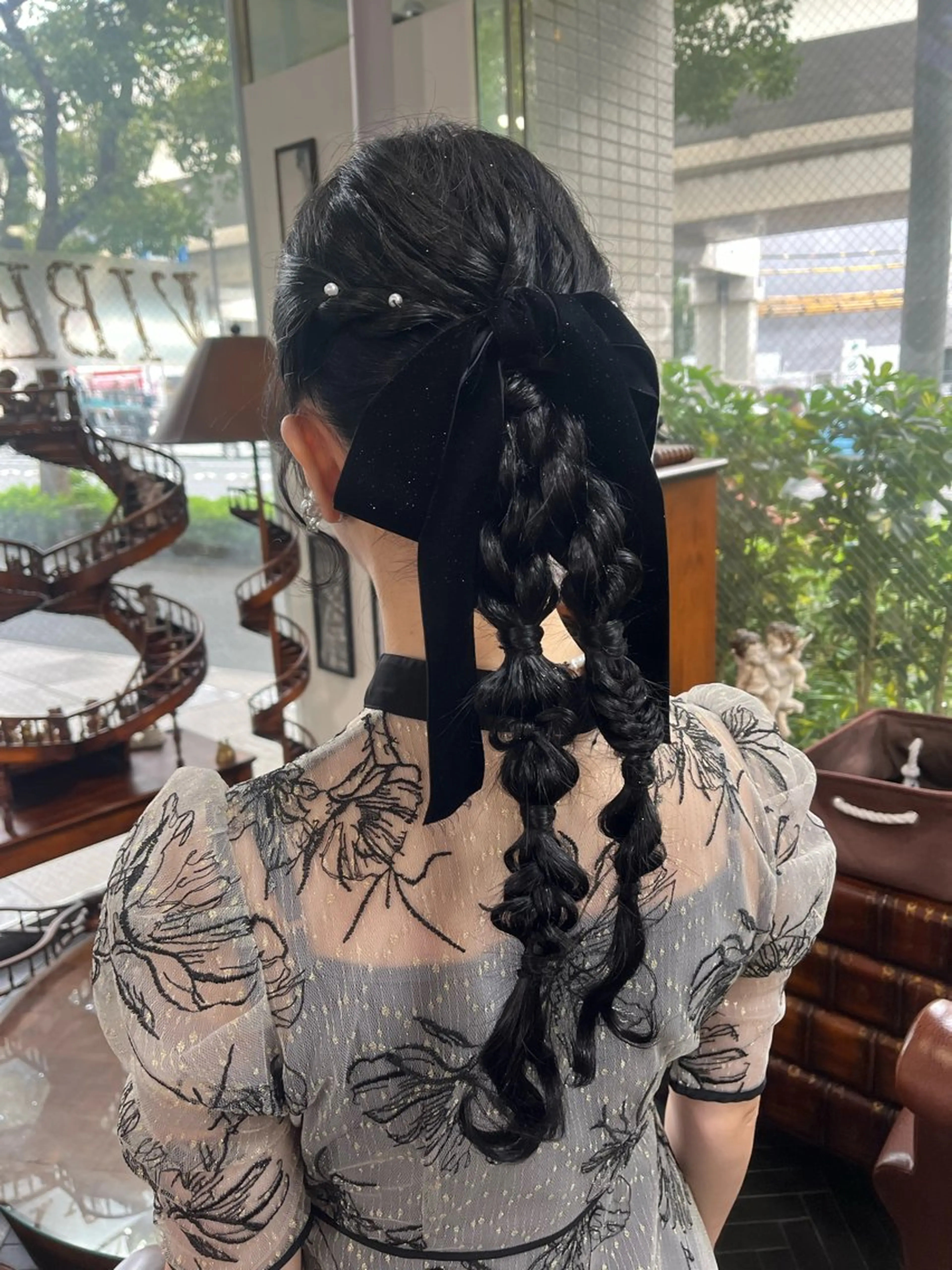 ヘアアレンジ ヘアセット デザインカラー/ ブリーチ/コーンロウのヘアスタイル