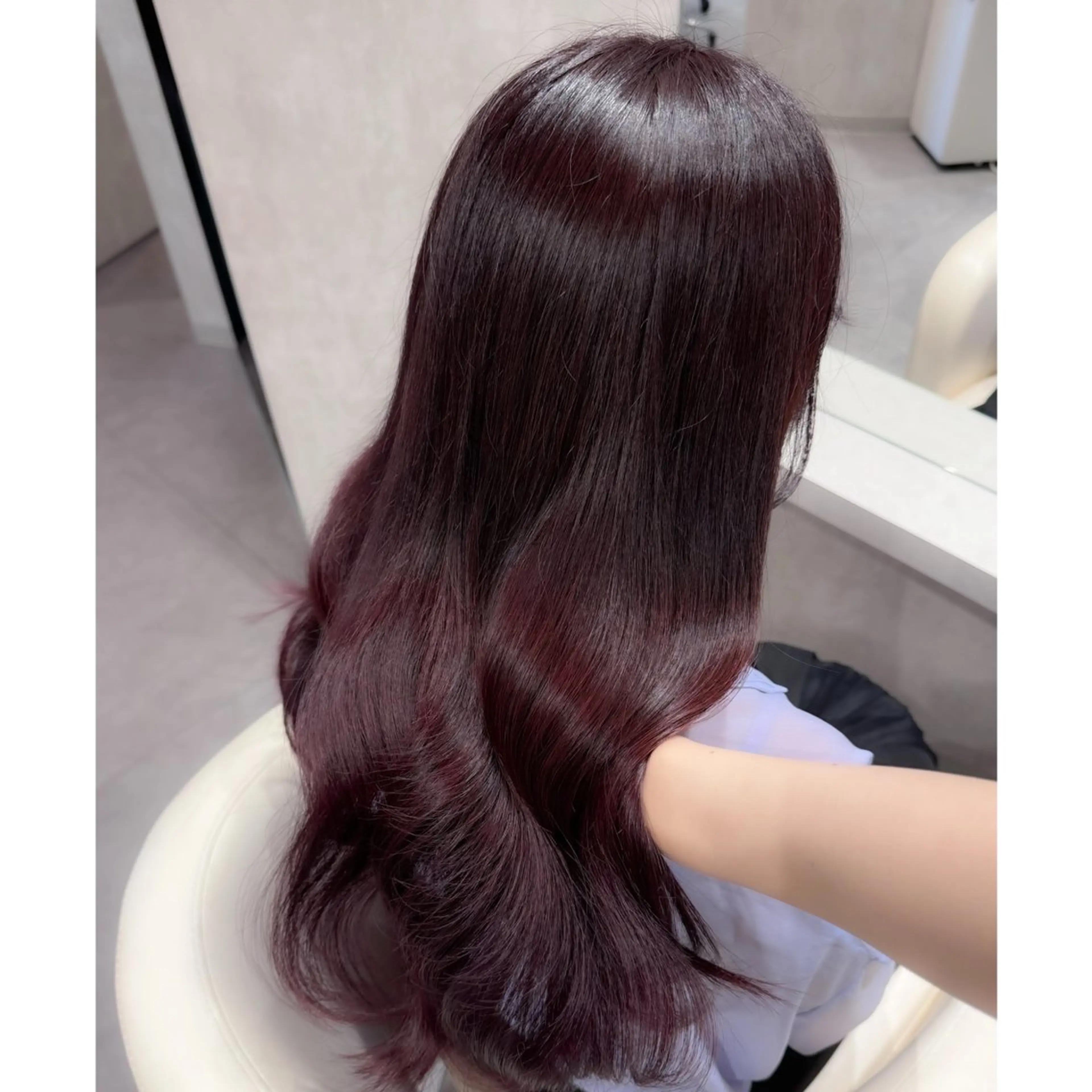 ロング カラー ブリーチ ヘアカラー LOTTA CUCCI所属・miyu /トレンド カラー×艶髪のヘアスタイル