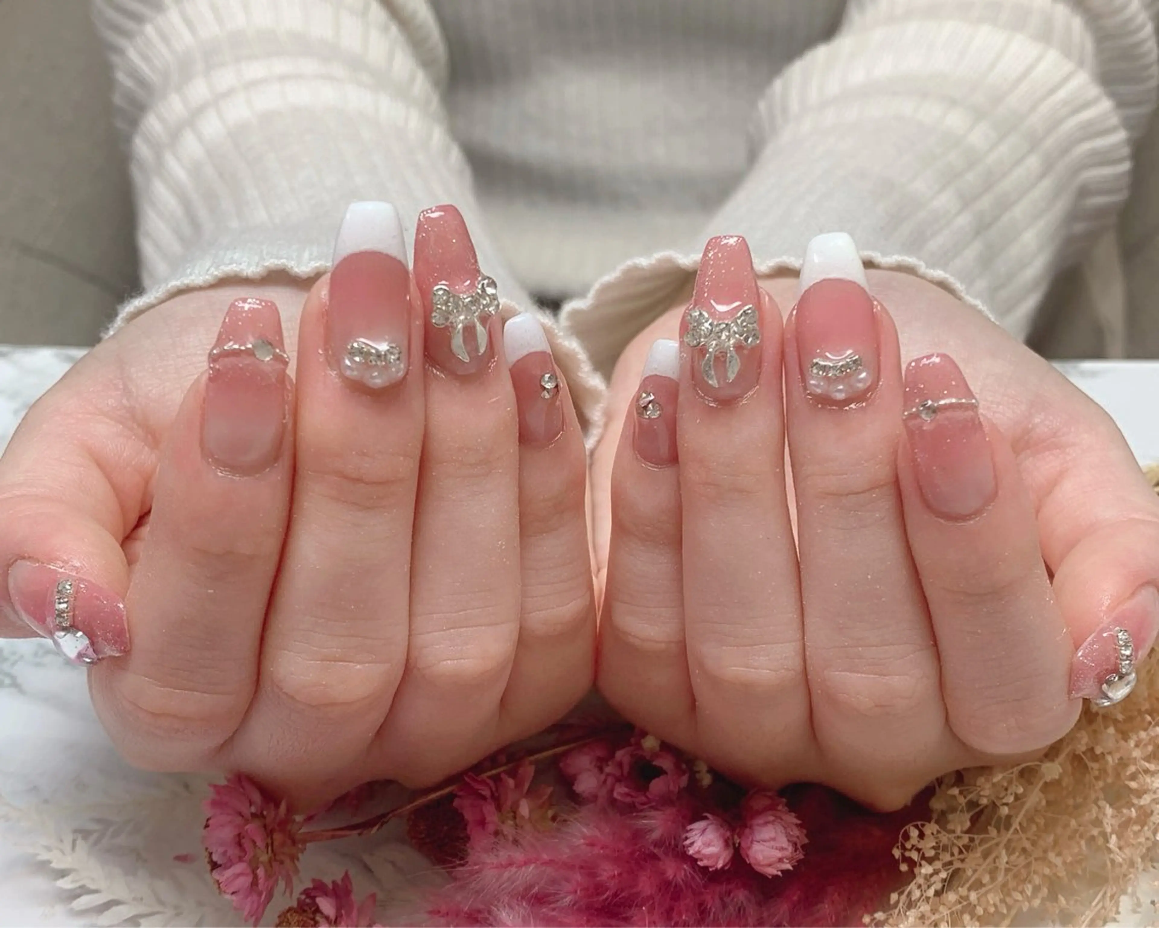 ネイル ハンドネイル はな💎ネイル ワンホン、長さ出しのネイルデザイン