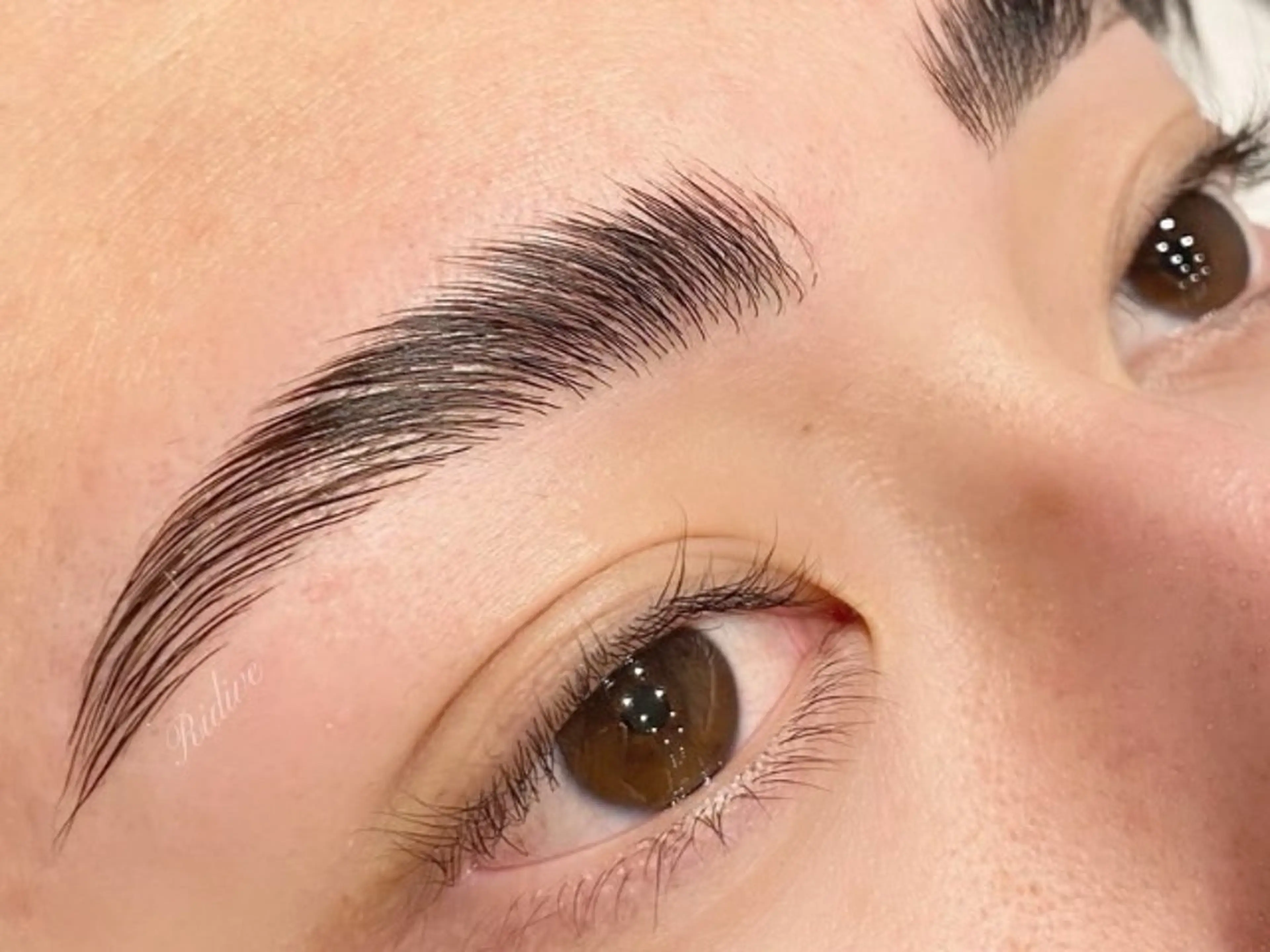 メンズ アイブロウ アイブロウサロンRidive【吉祥寺所属・Ridive Ruiの眉毛・アイブロウイメージ